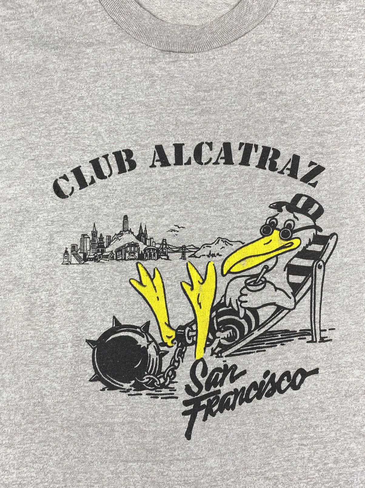 Vintage Rare! 1990's Vintage Alcatraz T Shirt Single Stitch Movie Size US L / EU 52-54 / 3 - 3 Thumbnail