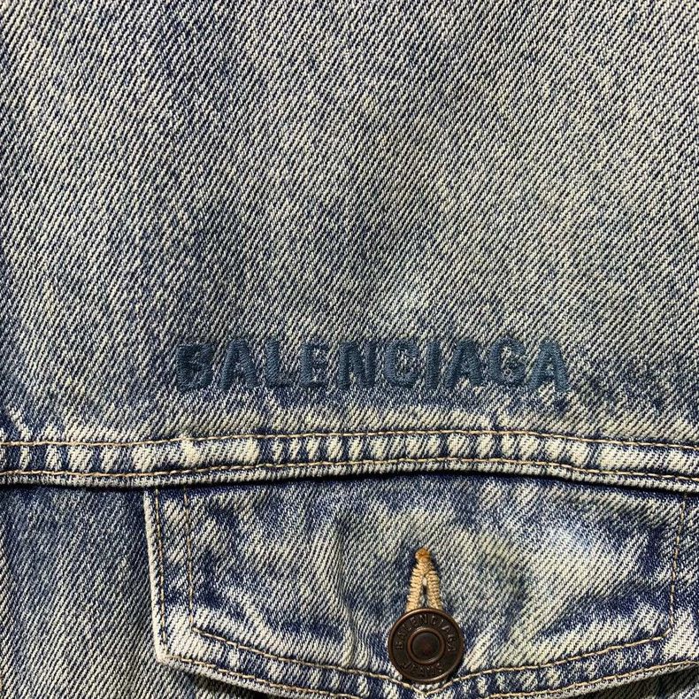 Balenciaga Balenciaga Size M Denim Jacket Size US M / EU 48-50 / 2 - 3 Thumbnail