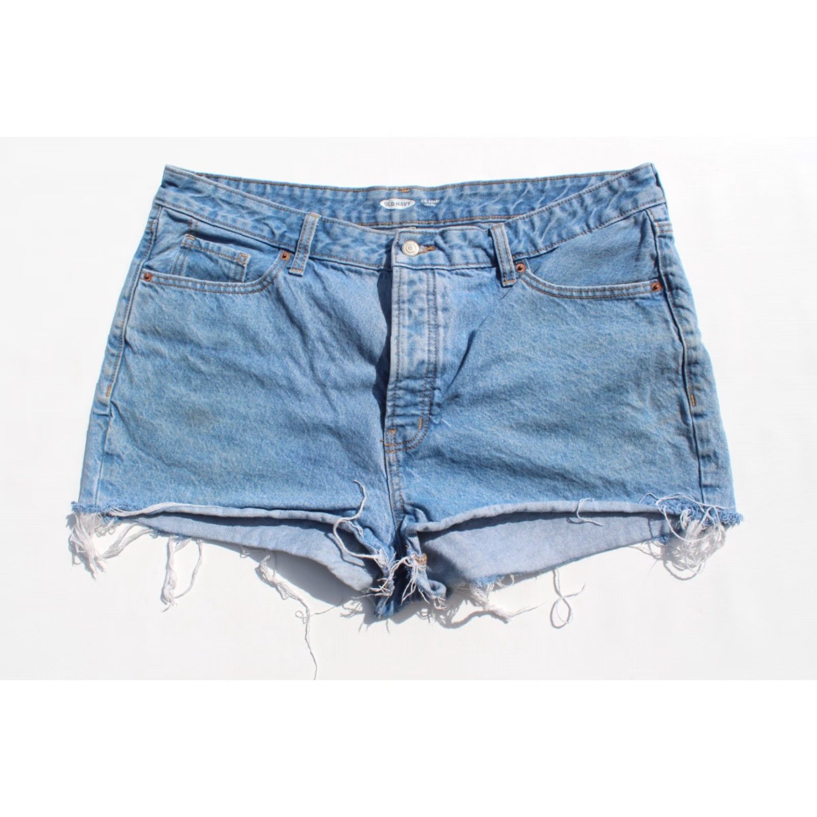 Old Navy Old Navy Womens Light Wash Denim Jean Shorts Size 16 Fast **Output:** Old Navy Womens Light Wash Denim Jean Shorts Size 16 Fast Size 38" / US 16 / IT 52 - 2 Thumbnail