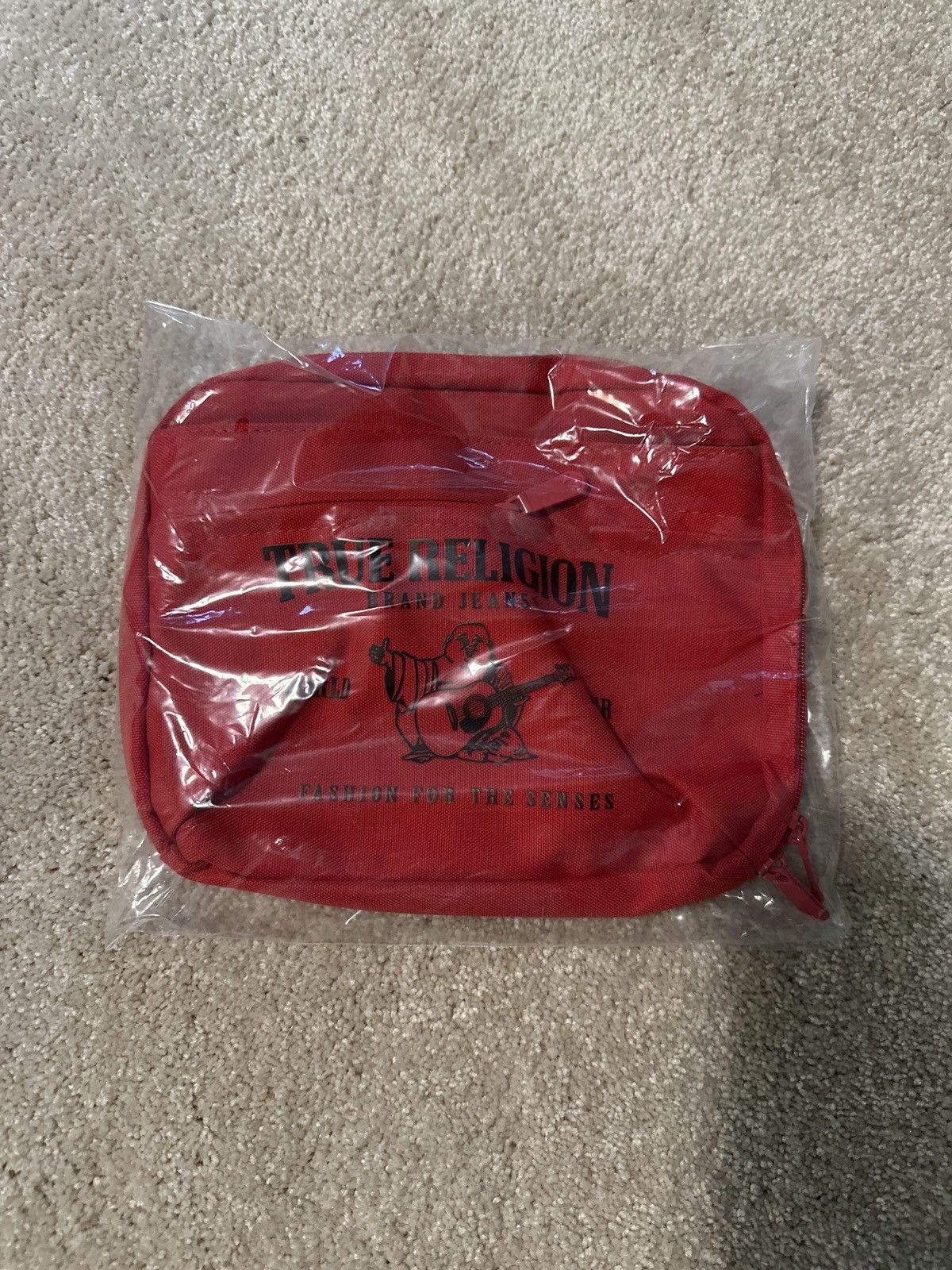 True Religion True Religion Red Arch Logo Crossbody (With Tag and Bag) Size ONE SIZE - 1 Thumbnail