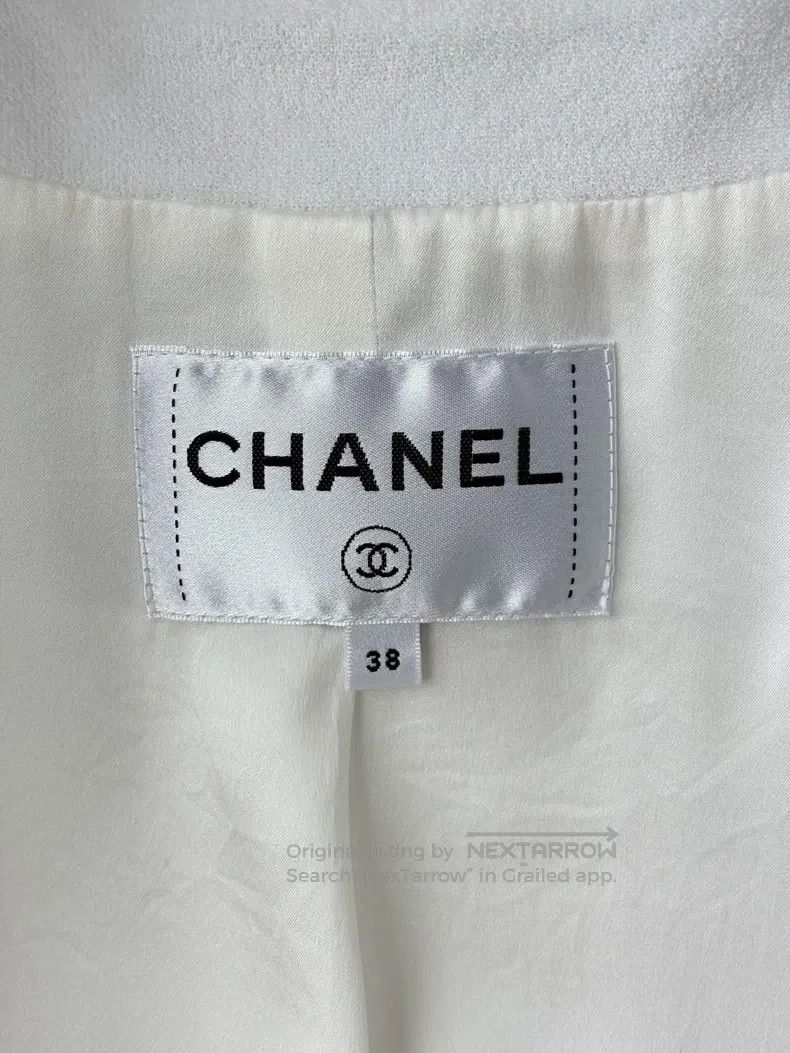 Chanel Chanel 23C white double C logo pearl jacket Size XS / US 0-2 / IT 36-38 - 6 Thumbnail