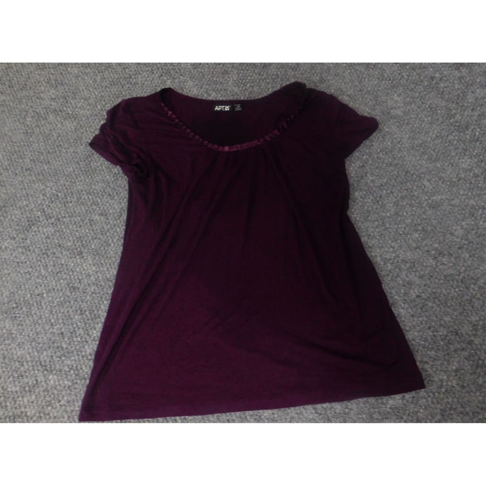 Apt. 9 Apt 9 Blouse Shirt Womens PM Petite Purple V-Neck Short Sleeve Pullover Stretch Polyester Rayon Button Casual Size M / US 6-8 / IT 42-44 - 2 Thumbnail