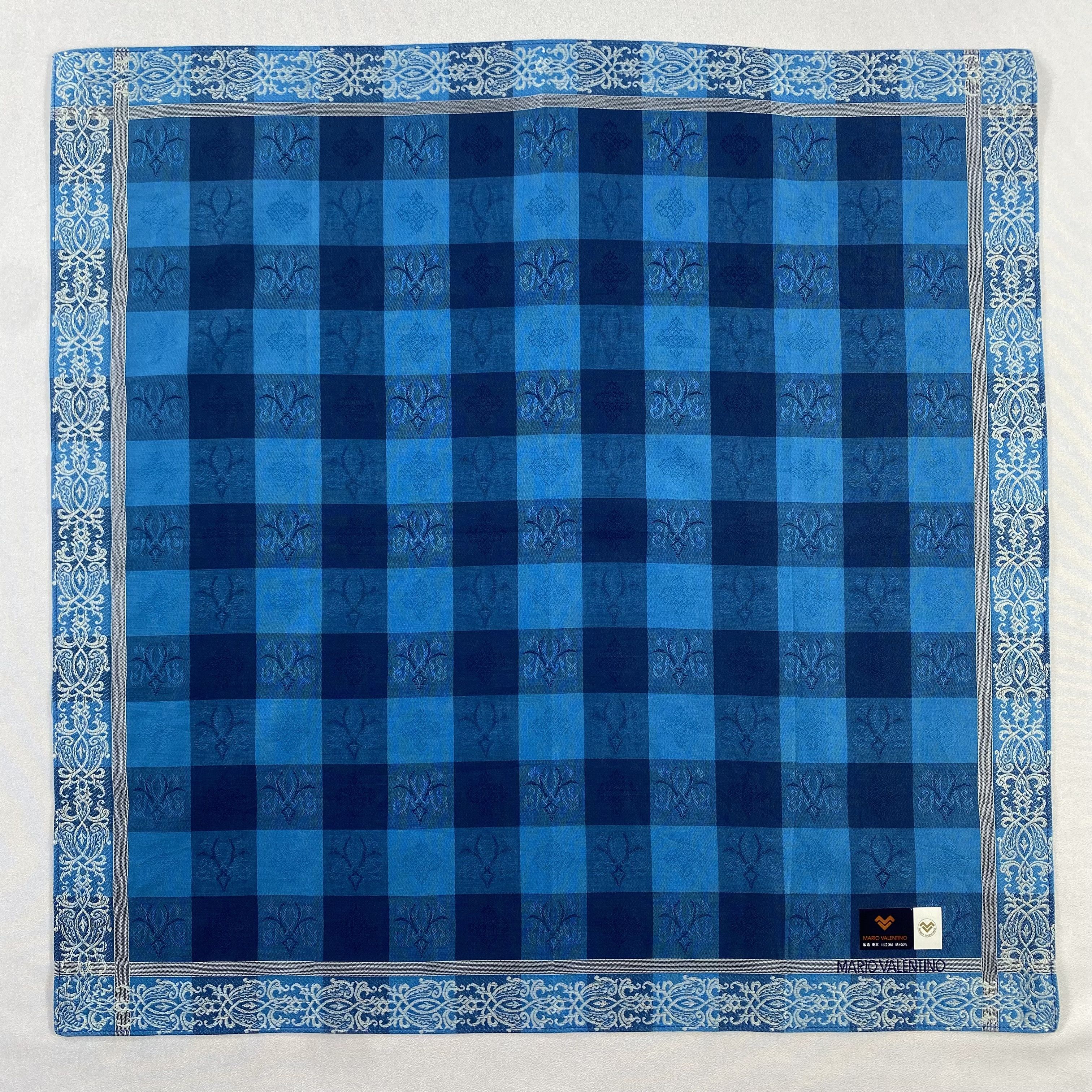 Vintage NWT Mario Valentino Neckerchief / Handkerchief-P726 Size ONE SIZE - 1 Thumbnail