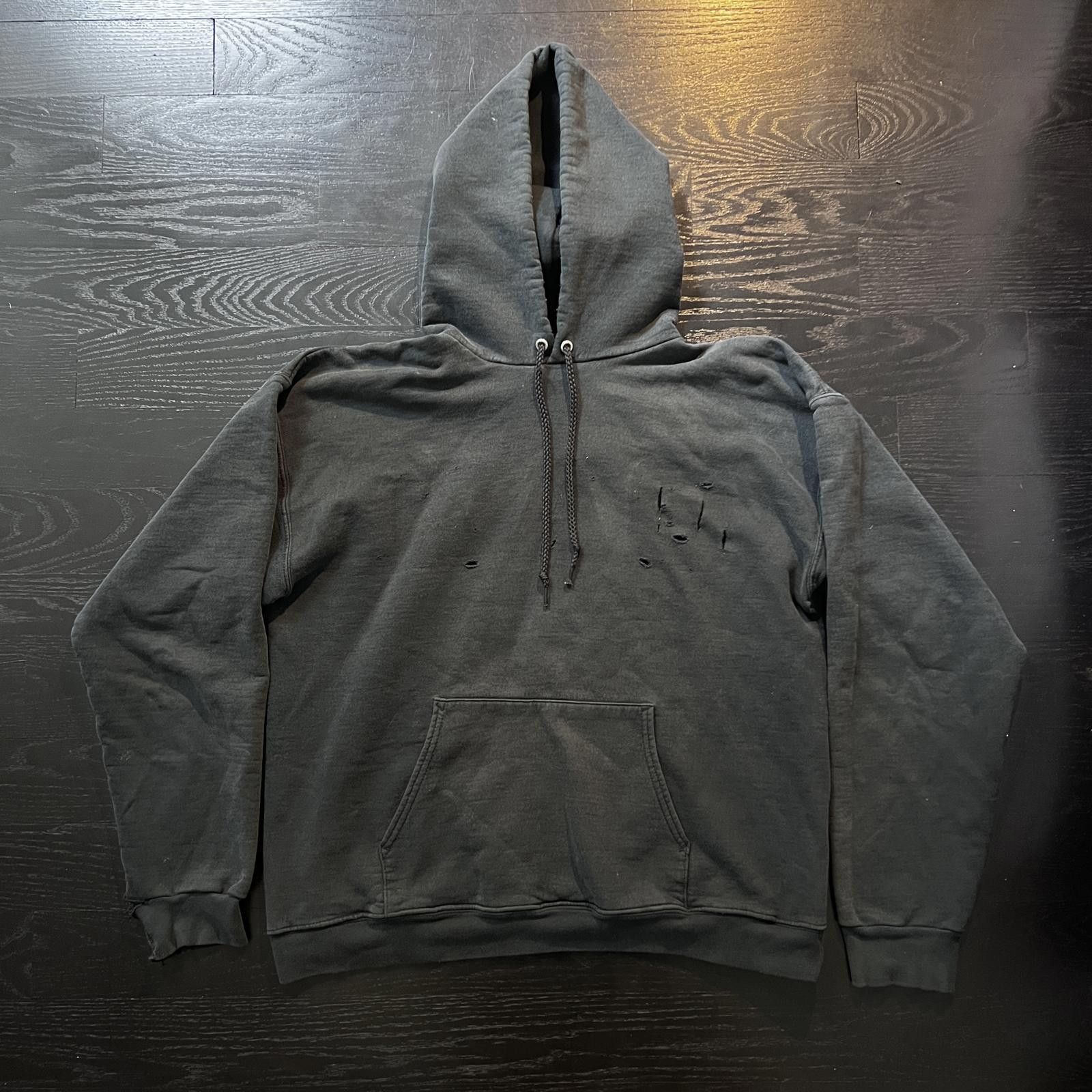Vintage Vintage Distressed Black Hoodie College Frat Size US L / EU 52-54 / 3 - 1 Thumbnail