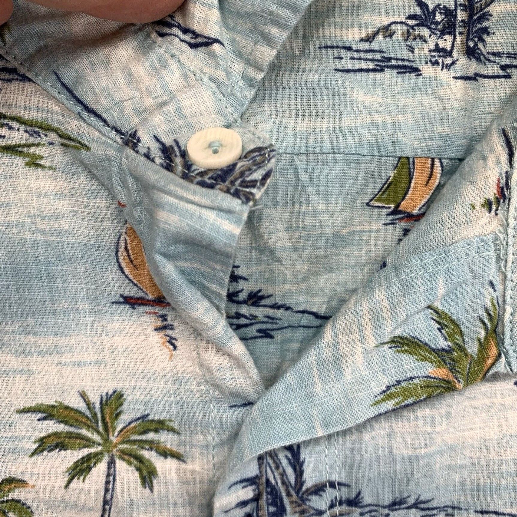 Vintage VINTAGE Red Head Men’s Hawaiian Shirt 3XL Casual Short Sleeve Button-Up Light Blue Floral All Seasons Size US XXL / EU 58 / 5 - 7 Thumbnail
