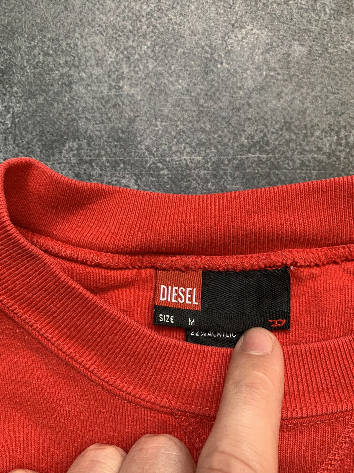 Diesel × Japanese Brand × Vintage Vintage Diesel Big Center Logo Sweatshirt y2k Size US M / EU 48-50 / 2 - 13 Thumbnail