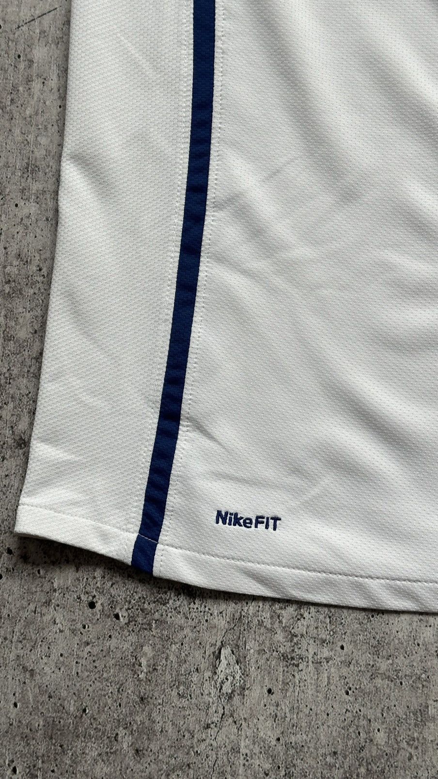 Nike 2008/09 Nike Manchester United Vintage Away Soccer Jersey Size US M / EU 48-50 / 2 - 7 Thumbnail