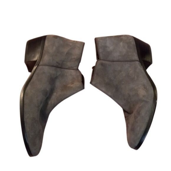 Sam Edelman Sam Edelman Size 8 Gray Suede Chelsea Ankle Boots Booties Si Size US 8 / IT 38 - 3 Thumbnail