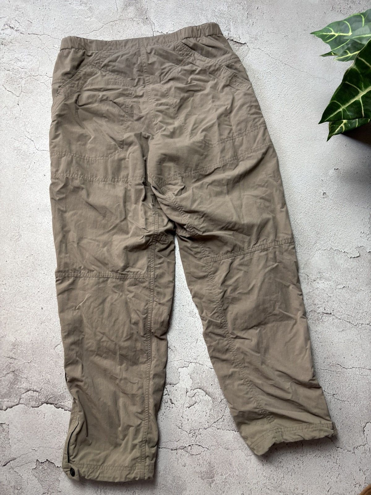 Mountain Hardwear Vintage Mountain Hardwear Tech Pants Brown Mens M [2000s] Size US 32 / EU 48 - 9 Thumbnail