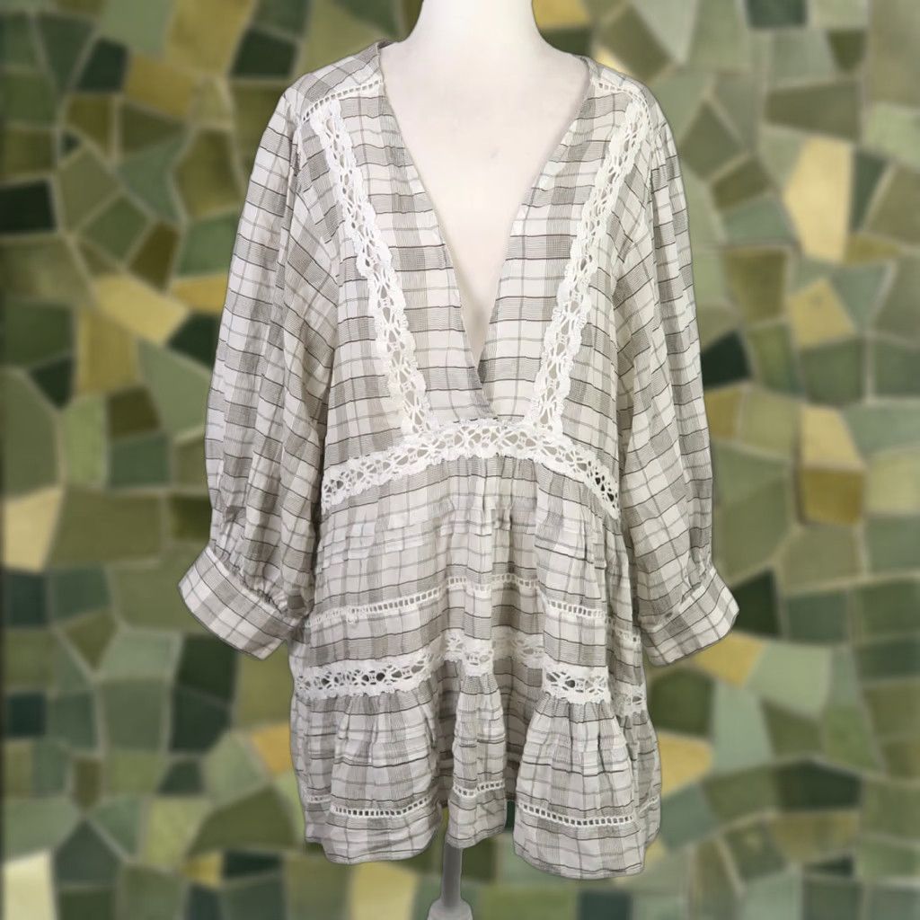 Free People Free People Tunic Blouse Shirt Casual Plaid Time Out Grey Cream 3/4 Sleeve Cotton V-Neck Small Women Mens, Womens Size S / US 4 / IT 40 - 1 Thumbnail