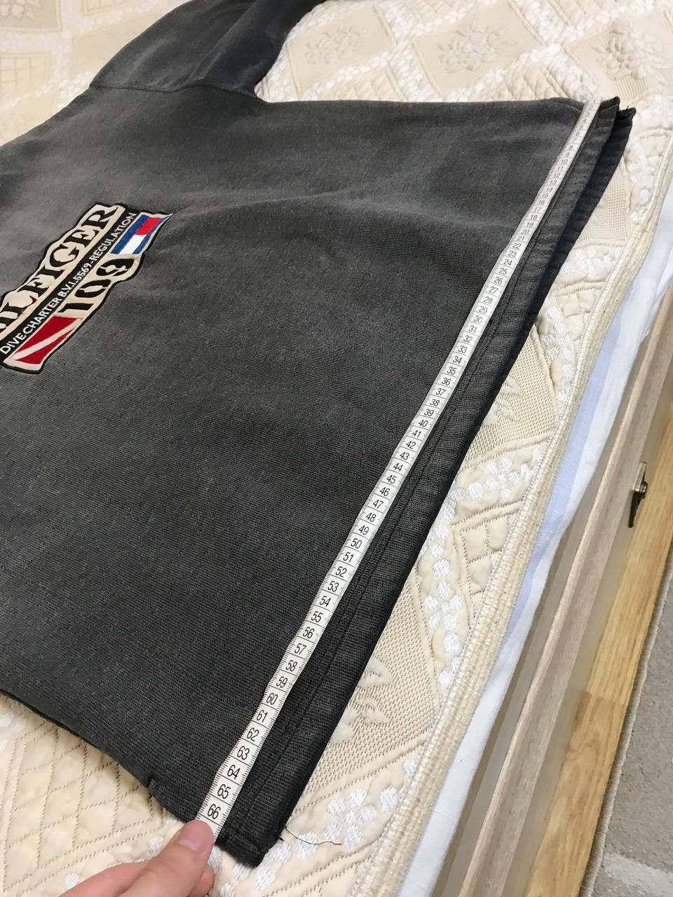 Tommy Hilfiger 🔥 TOMMY HILFIGER 90S VINTAGE CENTER LOGO OVERSIZE SWEATSHIRT Size US XL / EU 56 / 4 - 22 Thumbnail