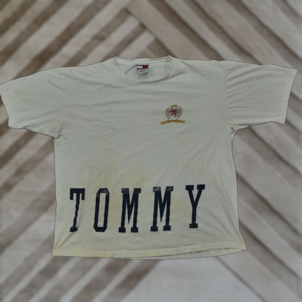 Tommy Hilfiger VINTAGE Tommy Hilfiger T Shirt Adult XL White Distressed Grunge Big Logo 90s Mens Size US XL / EU 56 / 4 - 1 Thumbnail