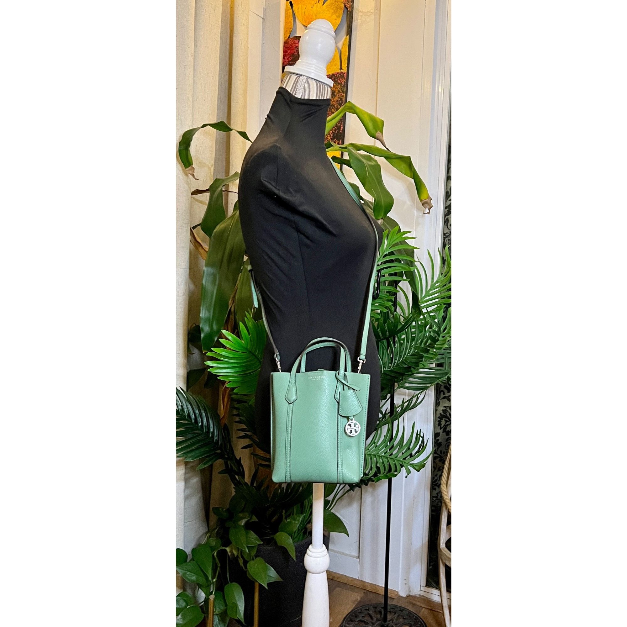 Tory Burch ✺✺ AUTHENTIC TORY BURCH Green Small Perry Handbag/Crossbody Size ONE SIZE - 11 Thumbnail