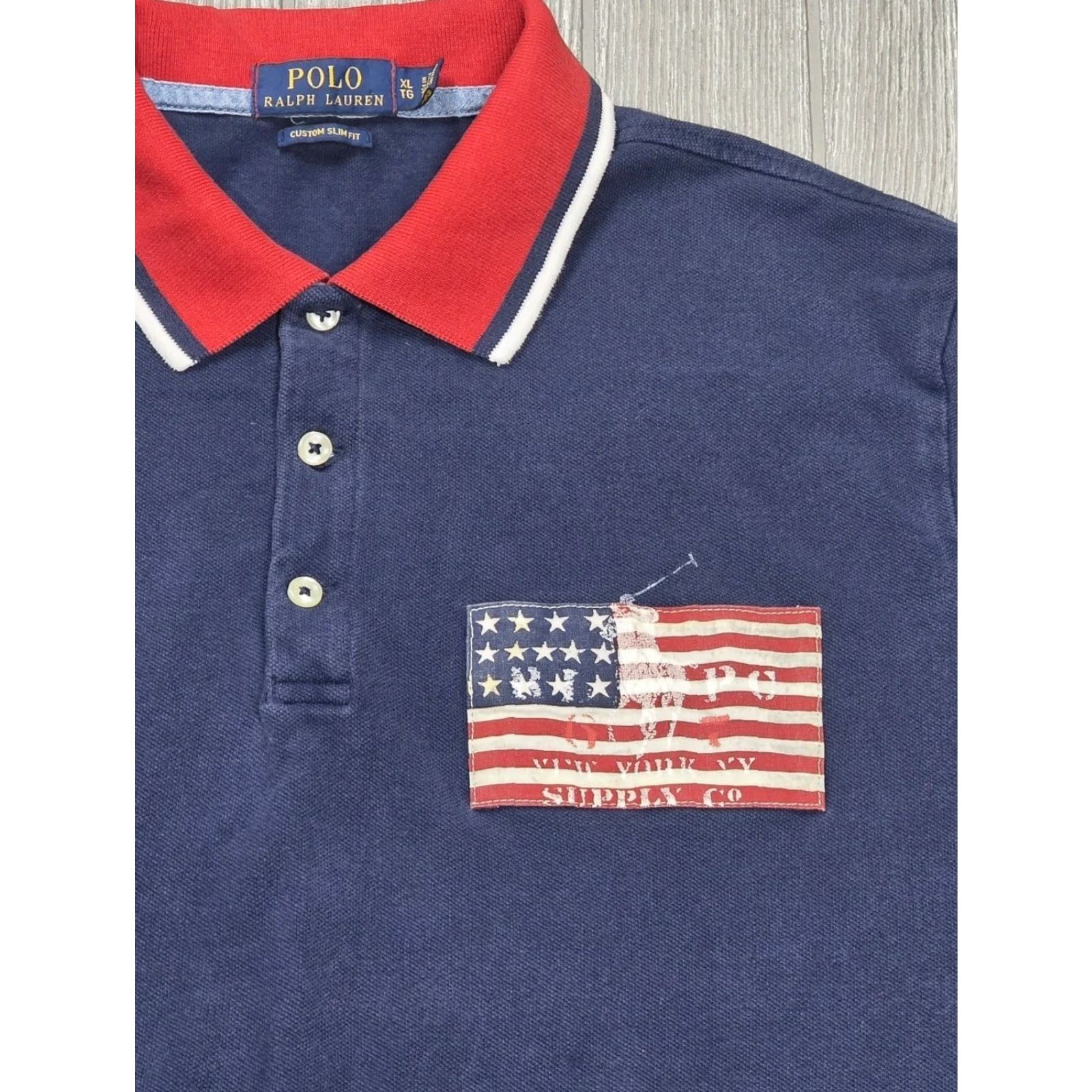 Polo Ralph Lauren Polo Ralph Lauren Mens USA Flag Rugby Polo Shirt XL Slim Blue Red Dipped Polo Shirt USA Flag Rugby Polo XL Slim Blue Red Col­lar Logo Embroidered Size US XL / EU 56 / 4 - 4 Thumbnail