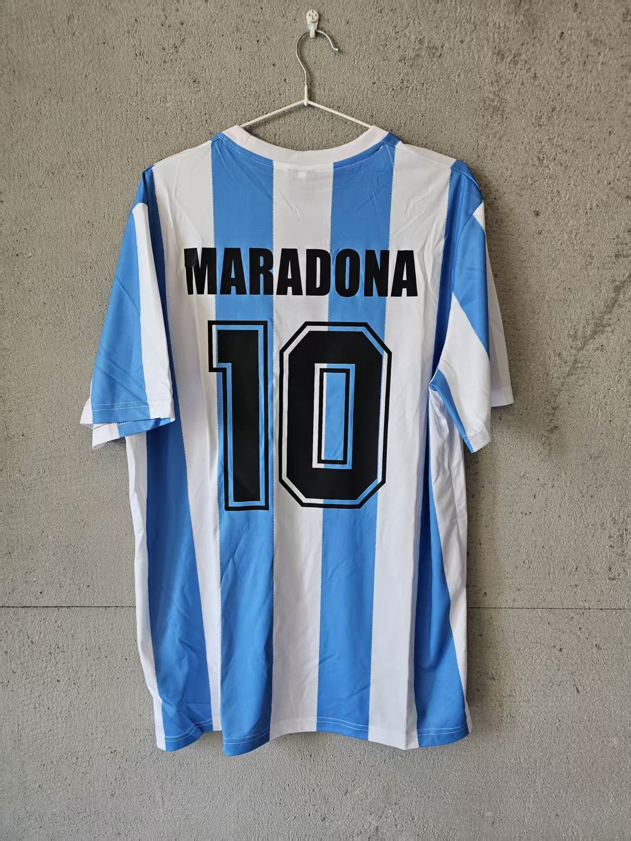Other 1986 Argentina #10 Maradona Jersey Home Size US S / EU 44-46 / 1 - 2 Thumbnail