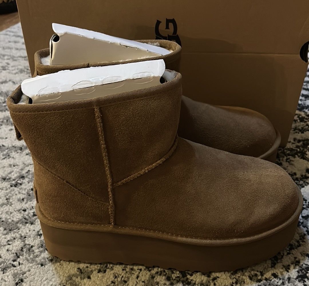 Ugg UGG Classic Mini Platform Boots size US 10 Size US 10 / IT 40 - 5 Thumbnail