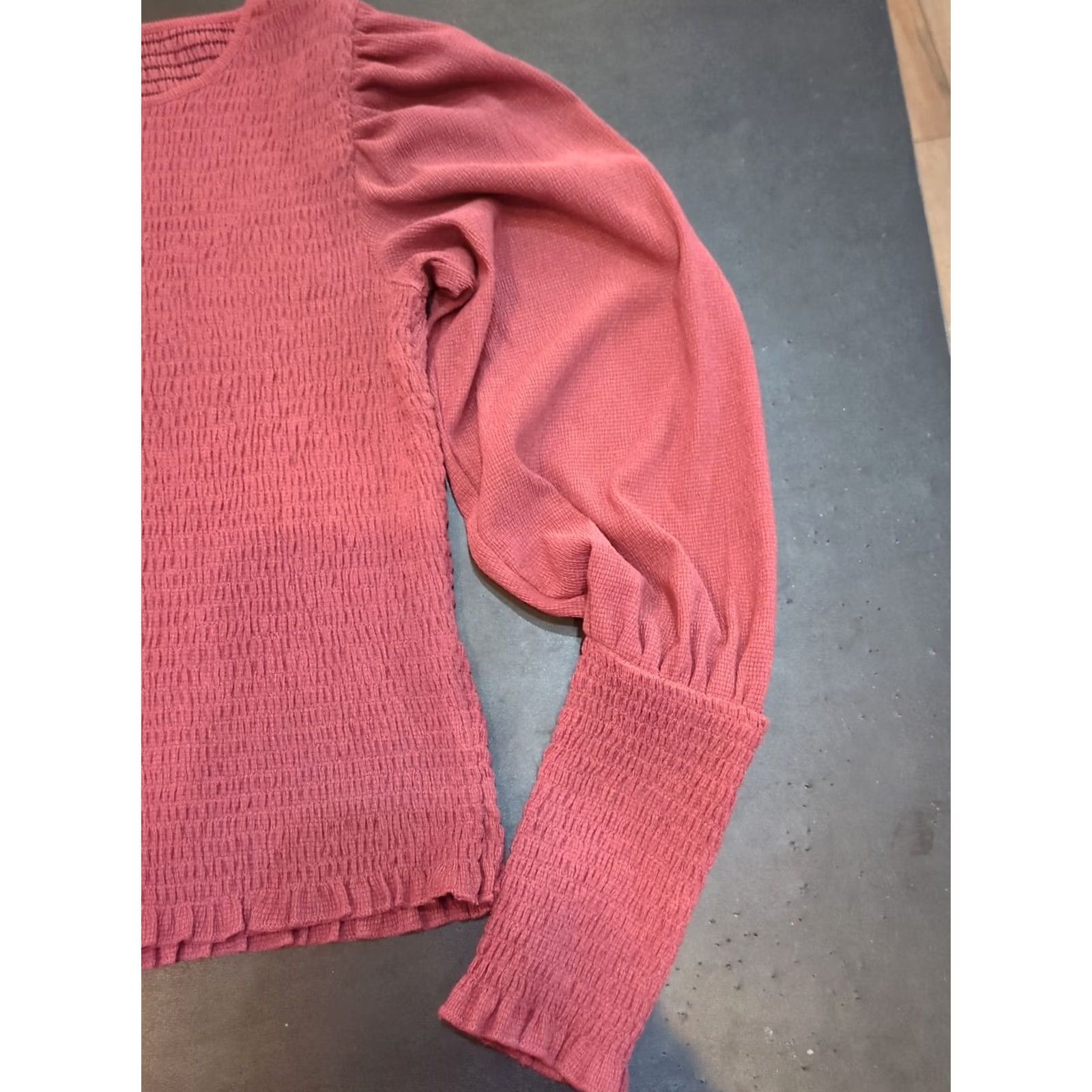 Anthropologie Anthropologie Blouse Shirt Women Puff Sleeve Square Neck Raspberry Small Shimmer Sparkle Metallic Bohemian Casual Holiday Party Cocktail Boho Blouse Size S / US 4 / IT 40 - 3 Thumbnail