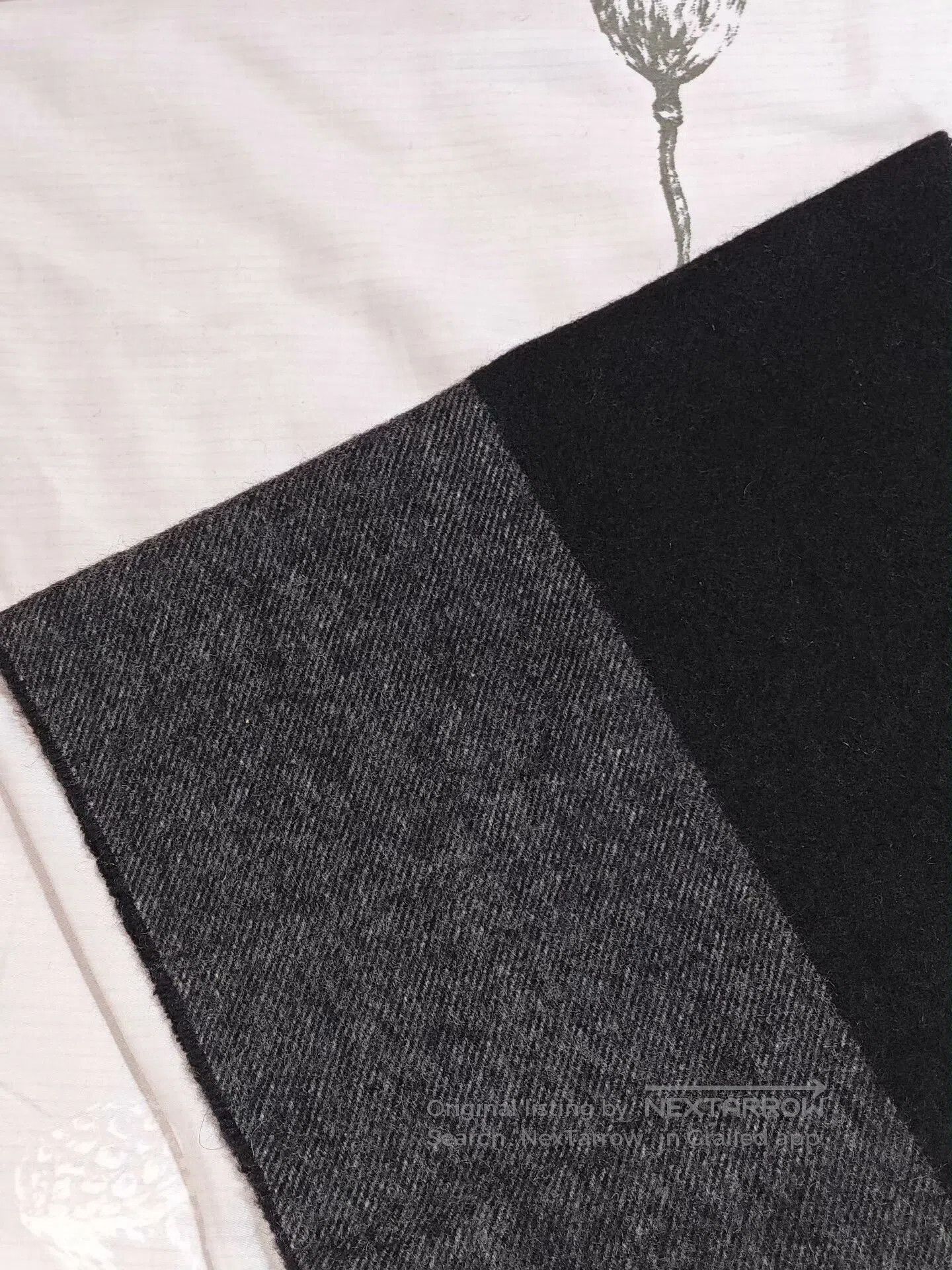 Japanese Brand Brian Weisz Cashmere Blend Scarf. Size ONE SIZE - 3 Thumbnail