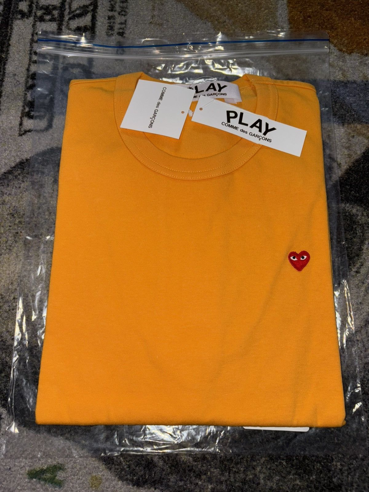 Comme des Garcons PLAY Comme Des Garcons Play Orange Heart T-Shirt Size US XL / EU 56 / 4 - 1 Thumbnail
