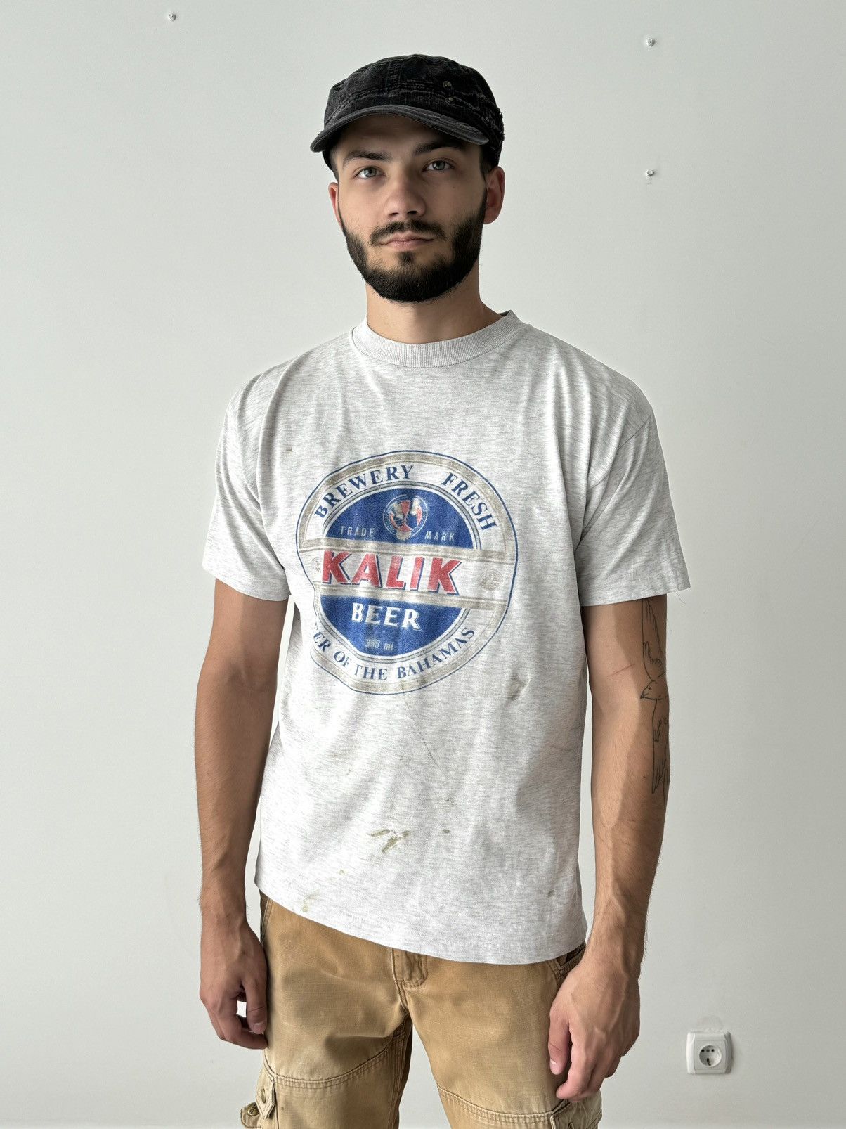 Vintage Vintage 90s Kalik Beer Faded Painted T-Shirt Size US M / EU 48-50 / 2 - 2 Thumbnail
