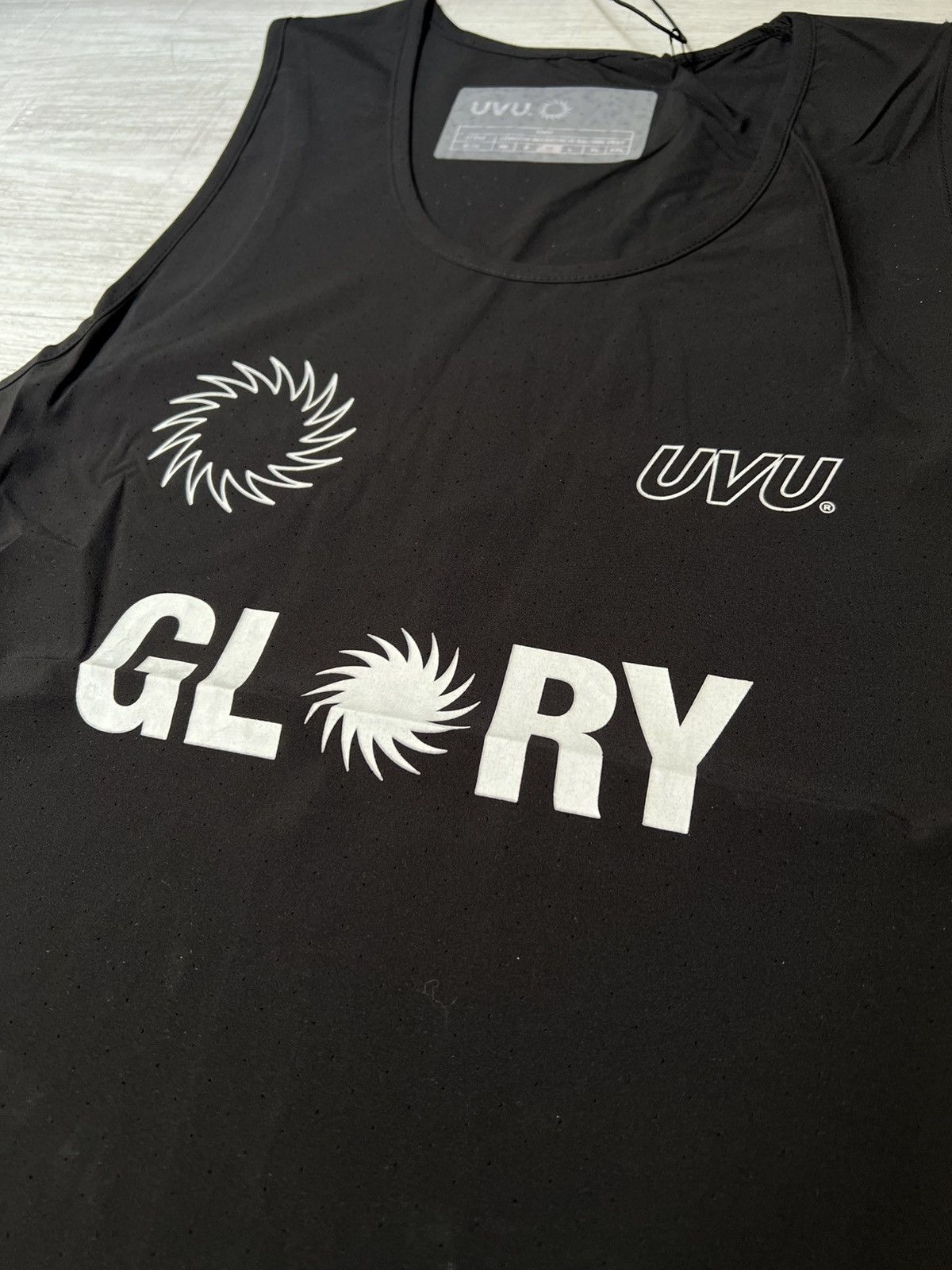 UVU UVU London Marathon Racing Vest – Special Edition Size US XL / EU 56 / 4 - 3 Thumbnail