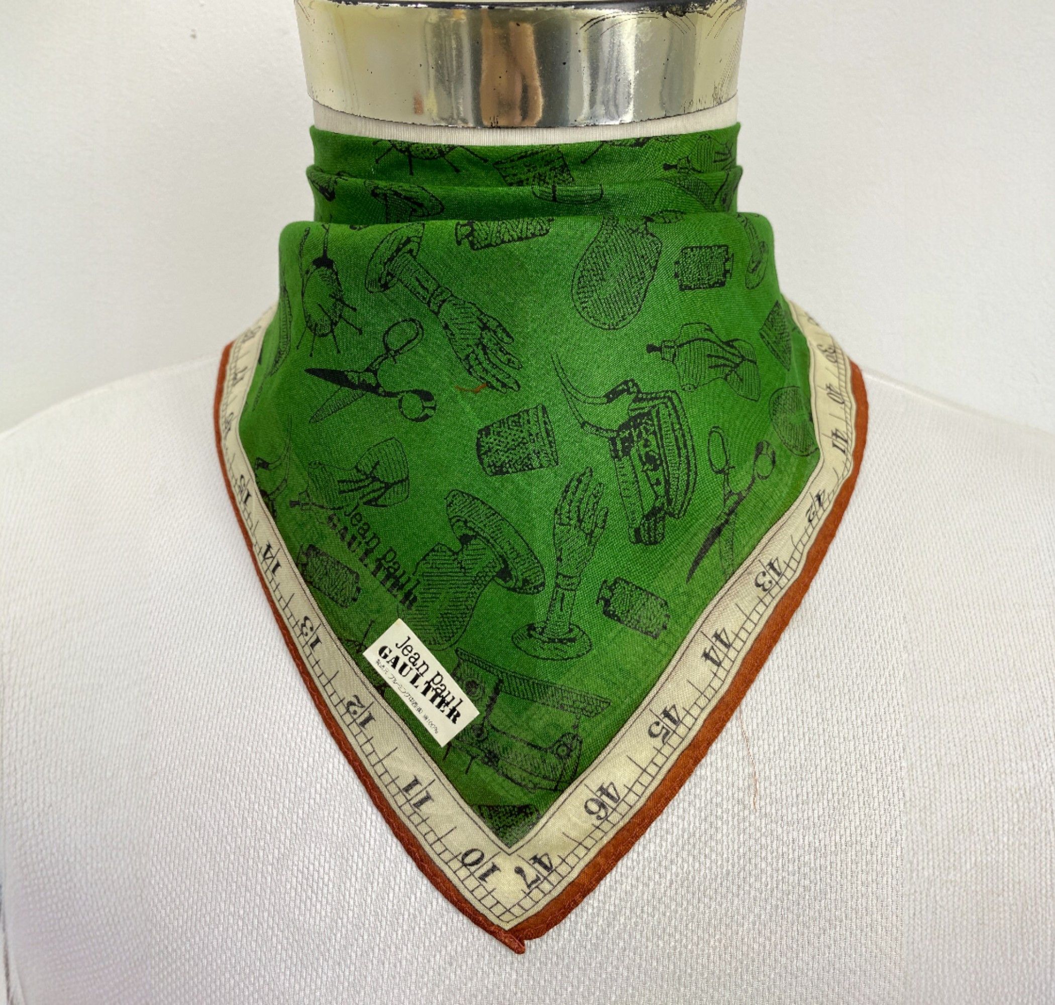 Jean Paul Gaultier Jean Paul Gaultier Handkerchief / Neckerchief KT0162 Size ONE SIZE - 1 Thumbnail