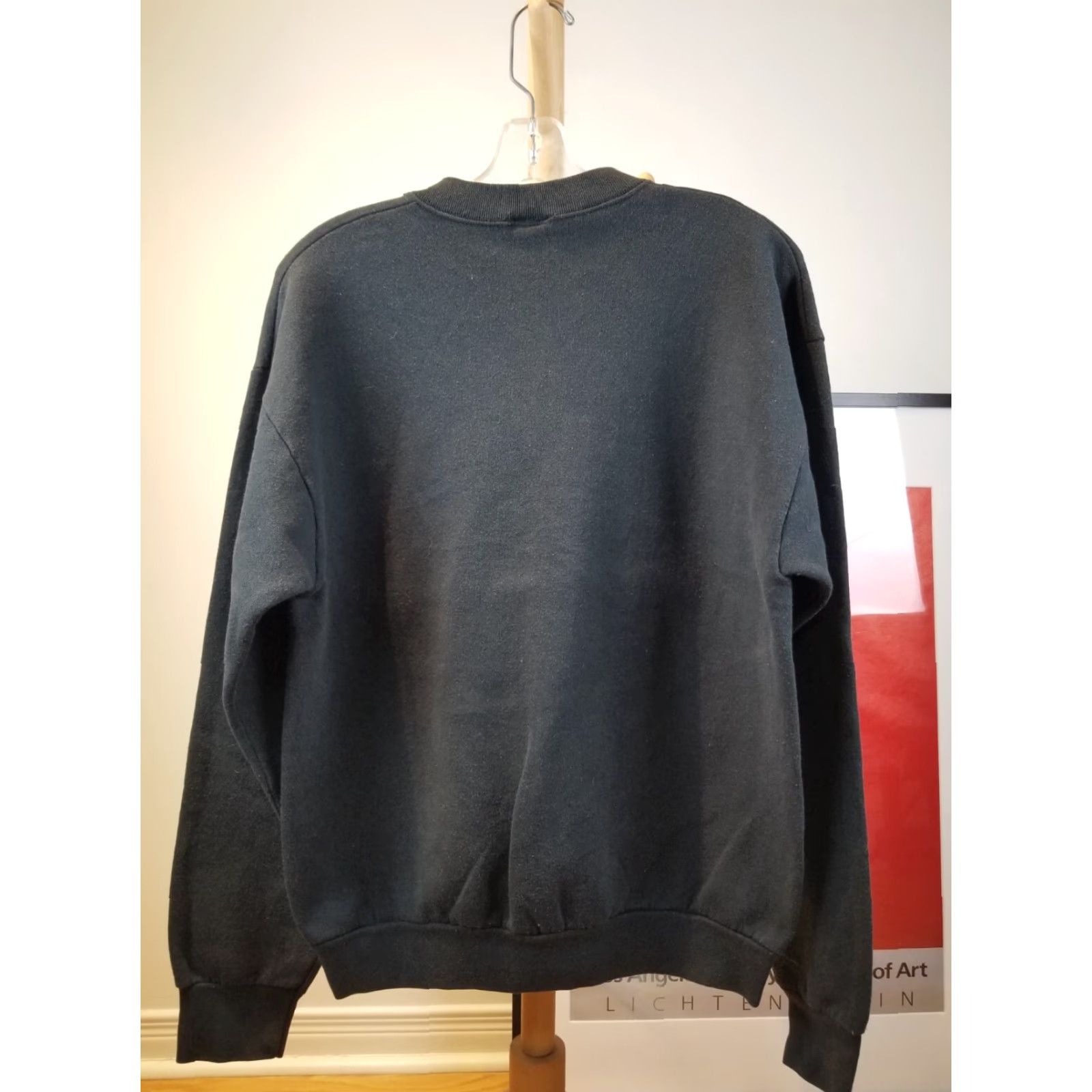 Disney VINTAGE Mickey MOUSE Disney BLACK Sweatshirt SZ LARGE Mens Sweatshirt 80s 21in Cross Shoulder 23in Top to Bottom 26in Size US L / EU 52-54 / 3 - 6 Thumbnail