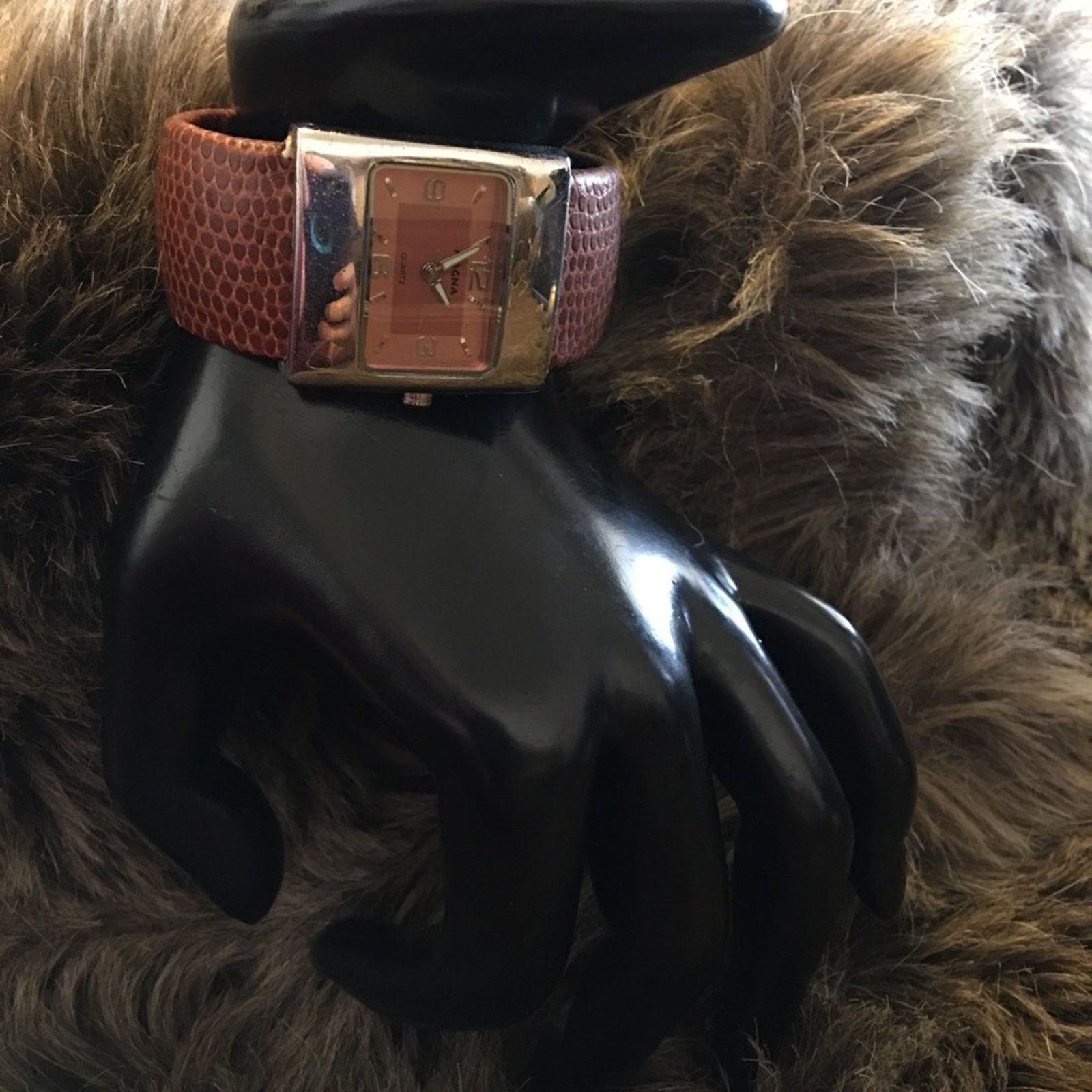 Other Ladies Magna brown faux snake wide cuff watch Size ONE SIZE - 4 Thumbnail