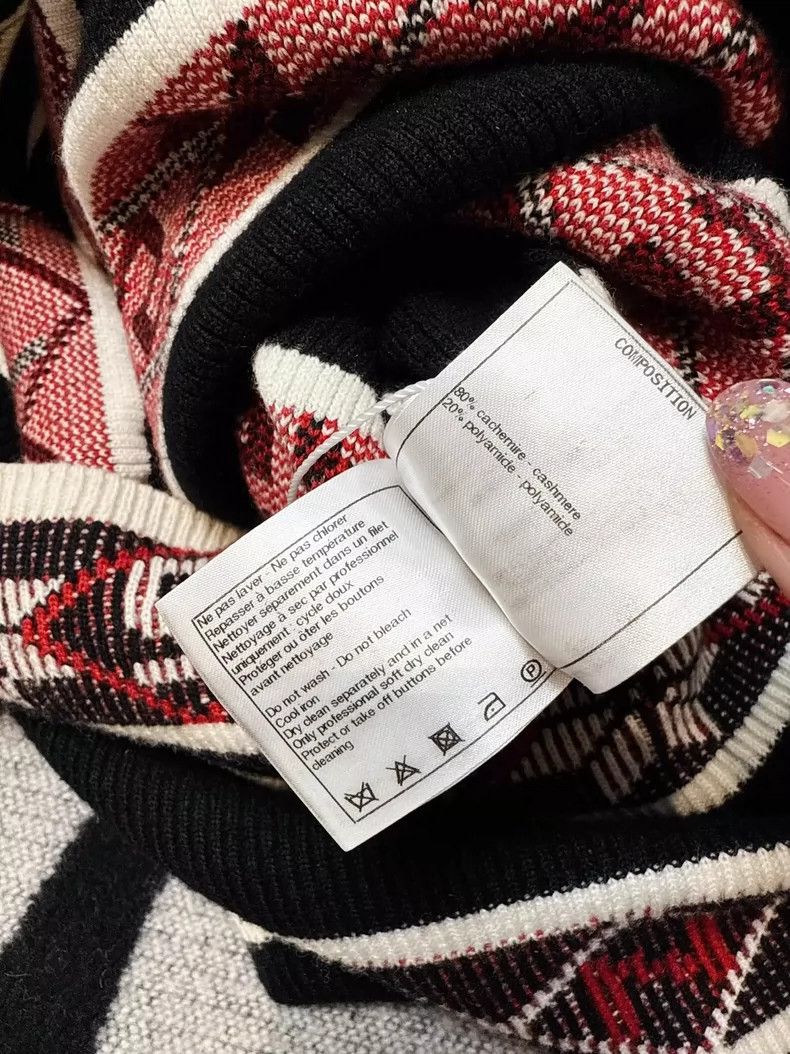 Chanel Chanel 19k snow series black and red knitted long-sleeved Size XXS / US 00 / IT 34 - 7 Thumbnail