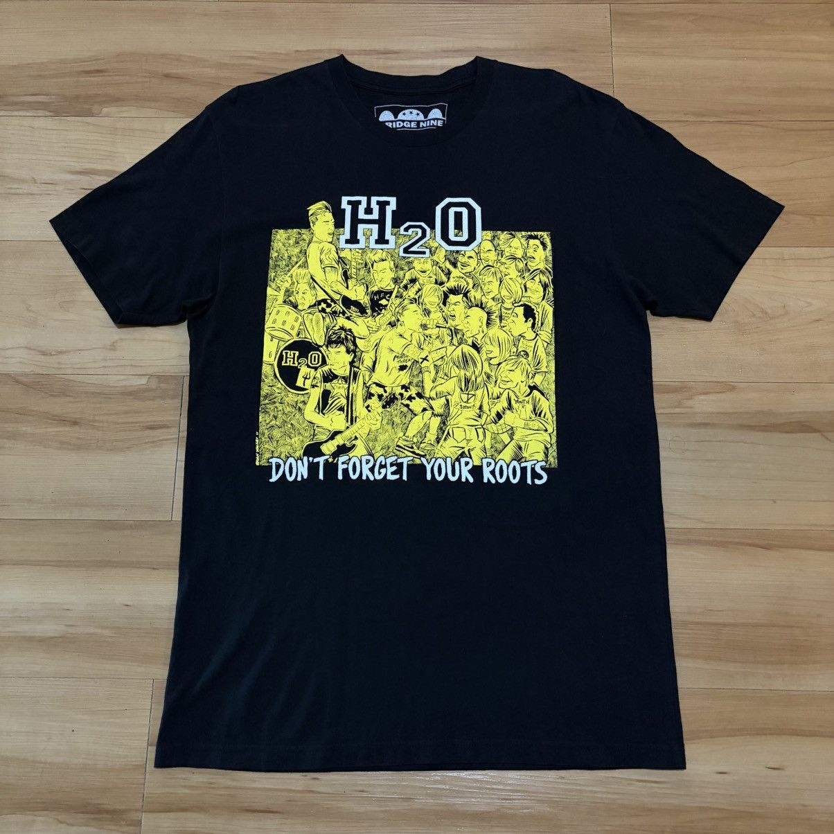 Band Tees Vintage h2o don't forget your roots t-shirt Size US M / EU 48-50 / 2 - 1 Thumbnail