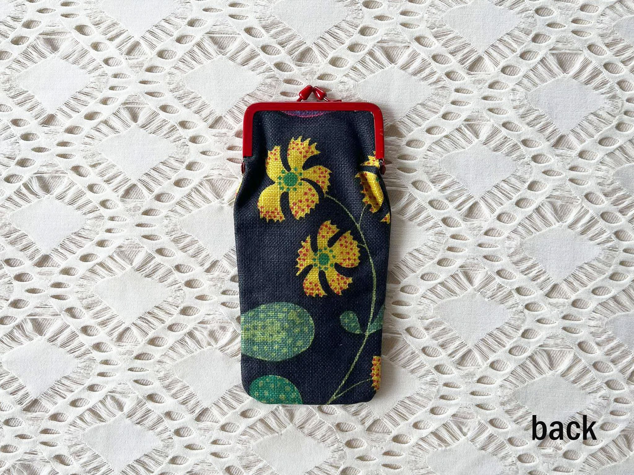 Vintage Black yellow green FLORALS printed, RED frame glasses case Size ONE SIZE - 4 Thumbnail