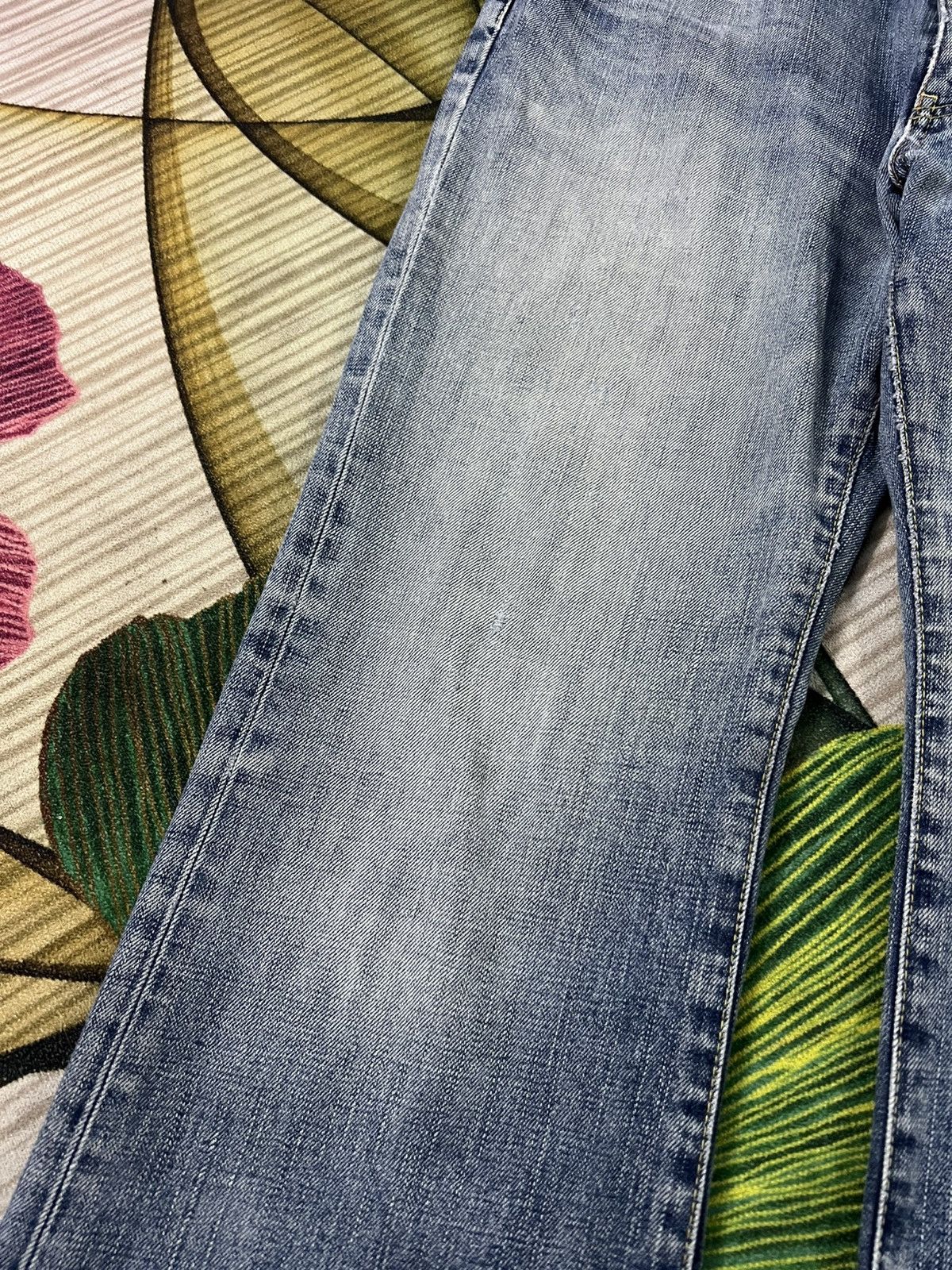 Japanese Brand 💥Flare💥Vintage Uniqlo B-002 light Wash Jean Size US 34 / EU 50 - 7 Thumbnail