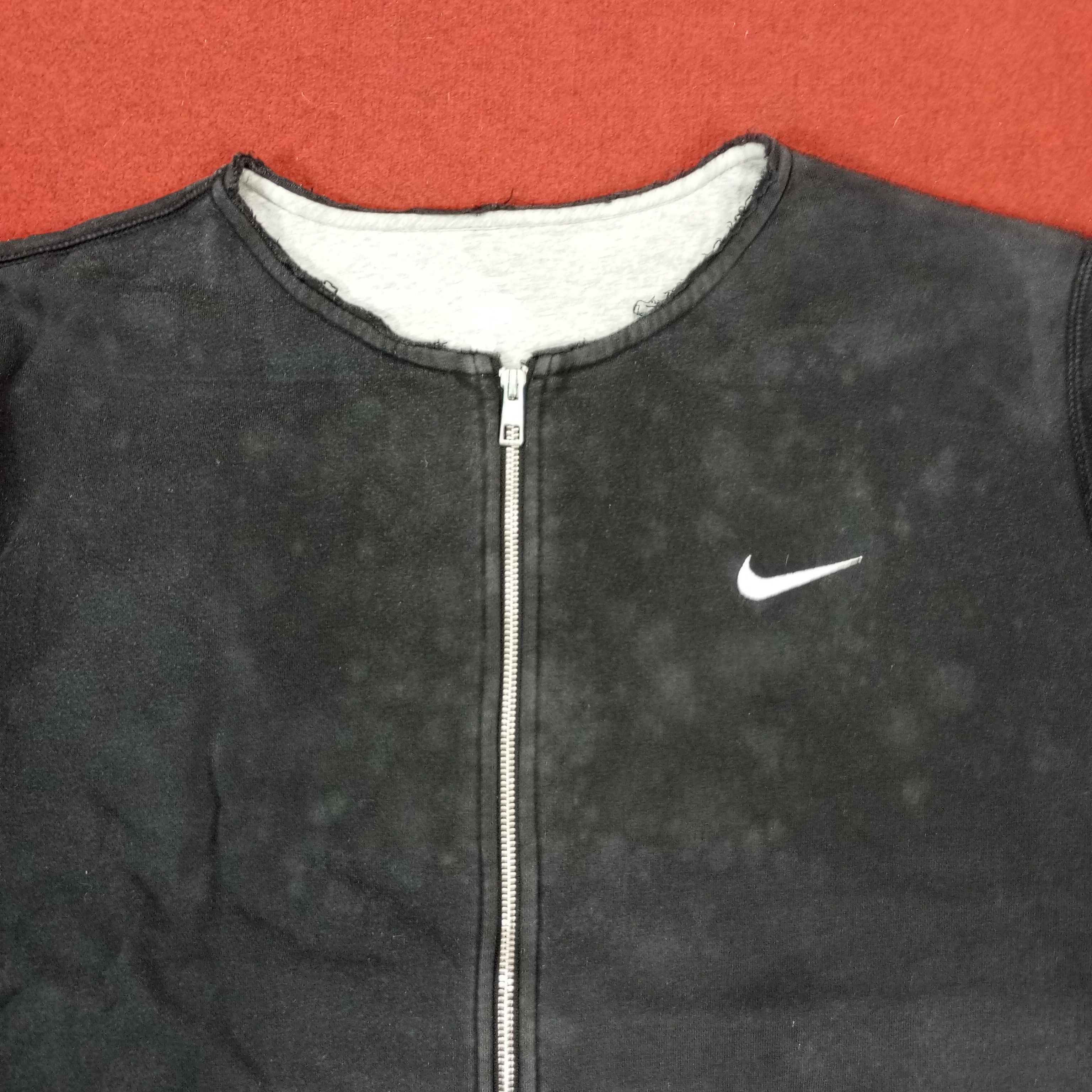 Nike × Vintage Nike Small Logo Design Sweater Size US XL / EU 56 / 4 - 2 Thumbnail