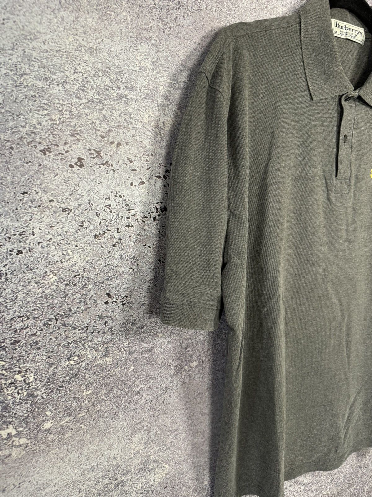 Burberry × Vintage Vintage Burberry Gray polos oldmoney M size Size US M / EU 48-50 / 2 - 5 Thumbnail