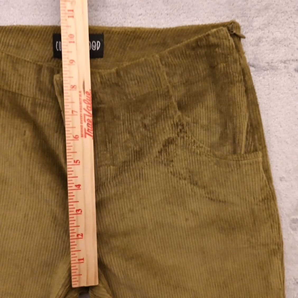 Current Mood Current Mood Pants Womens Small Green Corduroy Mid Rise Chino Flared 26x33 Inseam 33 Pockets Color Green Mens Womens Girls Size 28" / US 6 / IT 42 - 4 Thumbnail