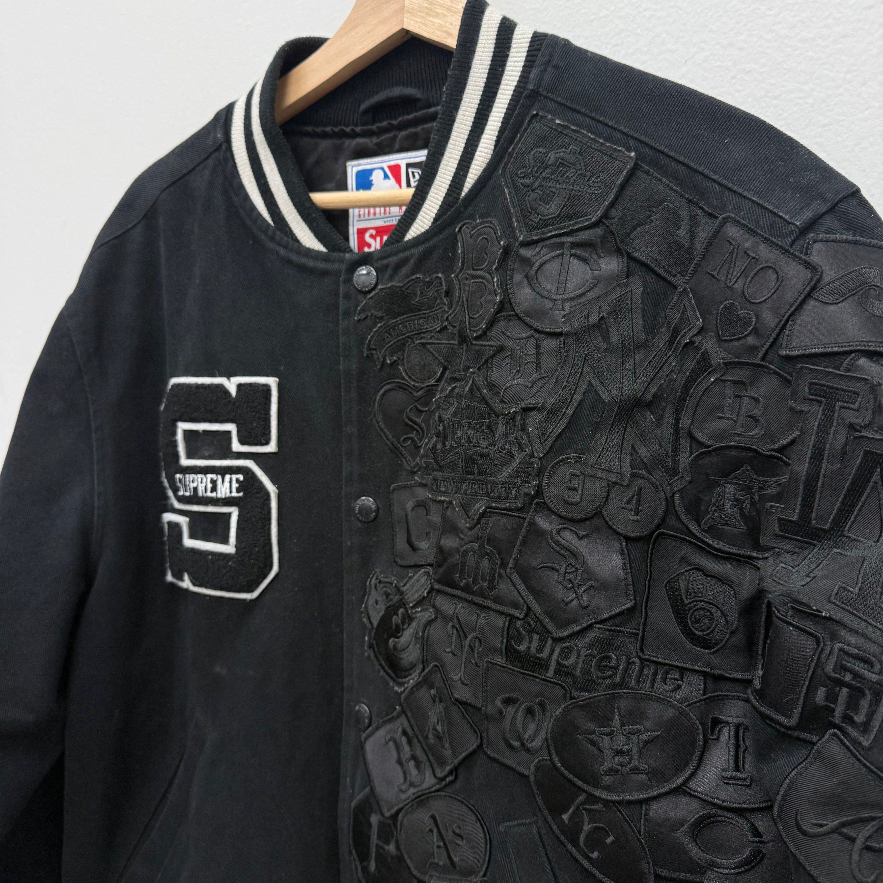 Supreme Supreme MLB New Era Black Patch Jacket - Size M Size US M / EU 48-50 / 2 - 3 Thumbnail