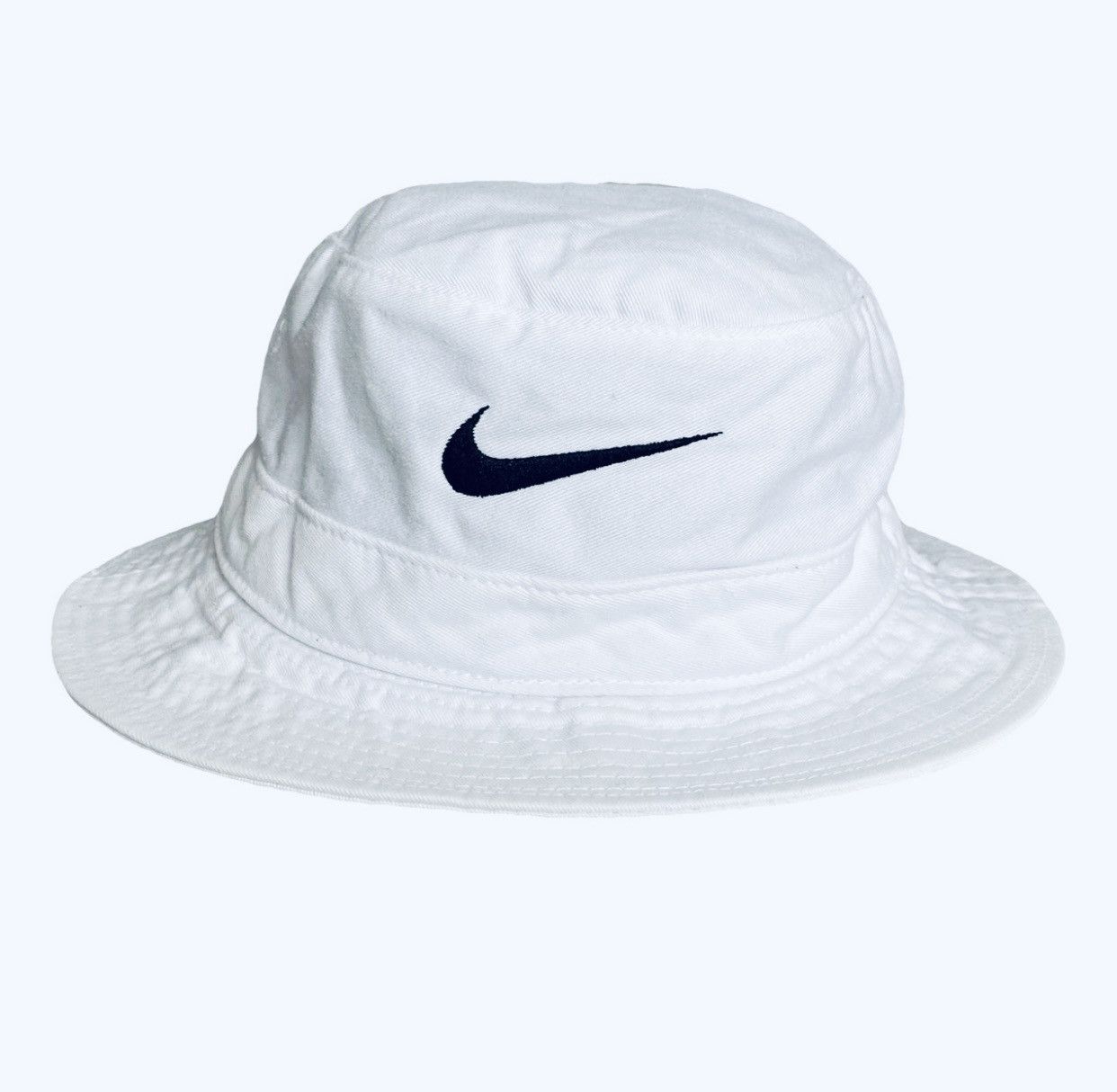 Nike × Vintage Nike White Buckethat 90s Size ONE SIZE - 1 Thumbnail