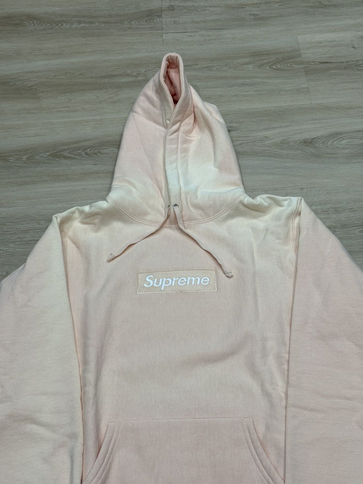 Supreme Supreme FW16 Peach Box Logo Hoodie Size US M / EU 48-50 / 2 - 8 Thumbnail