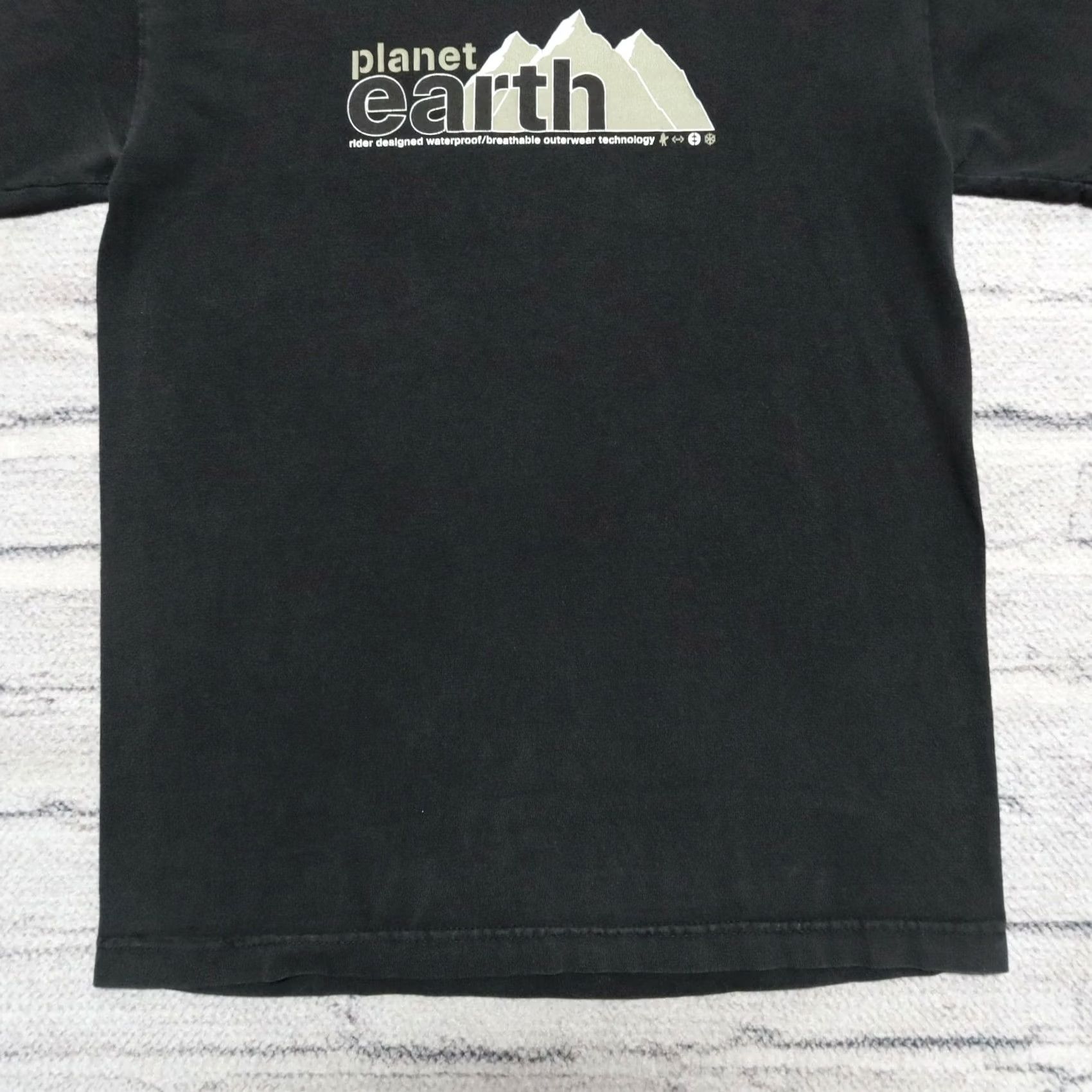 Vintage Vintage Planet Earth Shirt 90s Skateboard Size S Black Mens Shirt Size US S / EU 44-46 / 1 - 4 Thumbnail