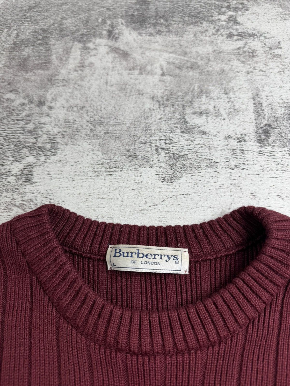 Burberry Burberrys London Vintage Men’s Large Wool Red Spellout Knited Sweater Pullover Size US L / EU 52-54 / 3 - 9 Thumbnail