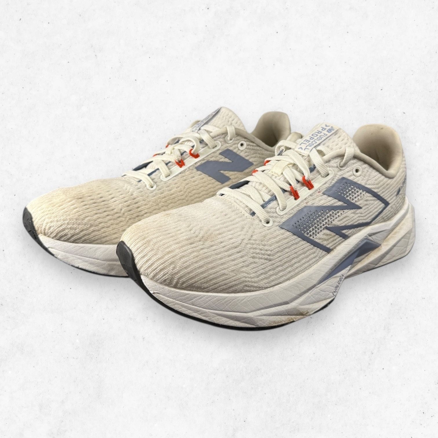 New Balance New Balance FuelCell Propel V5 B Med White/Grey Women's 10 Size US 10 / IT 40 - 6 Thumbnail