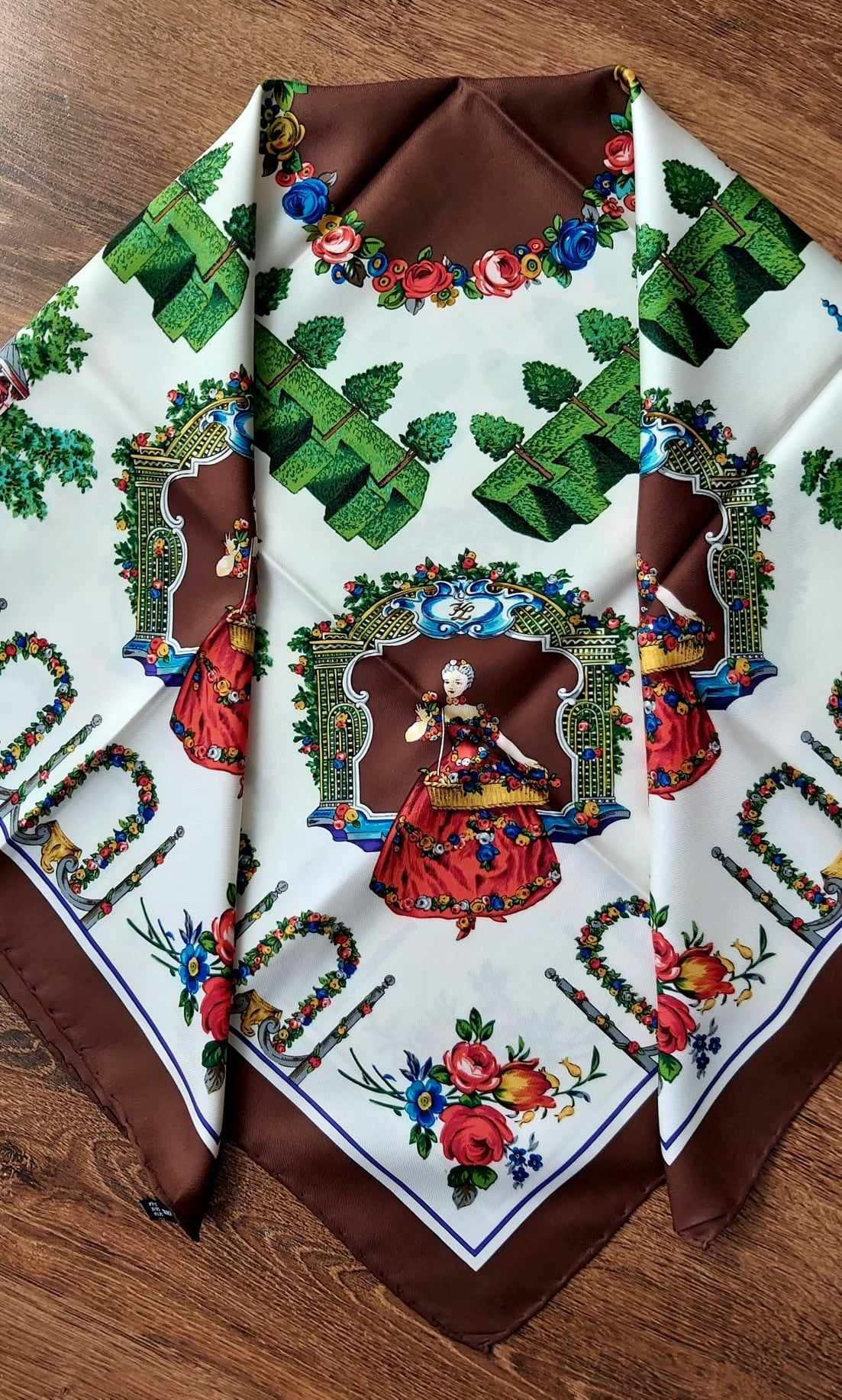 Karl Lagerfeld × Vintage Karl Lagerfeld silk scarf Italy Size ONE SIZE - 8 Thumbnail