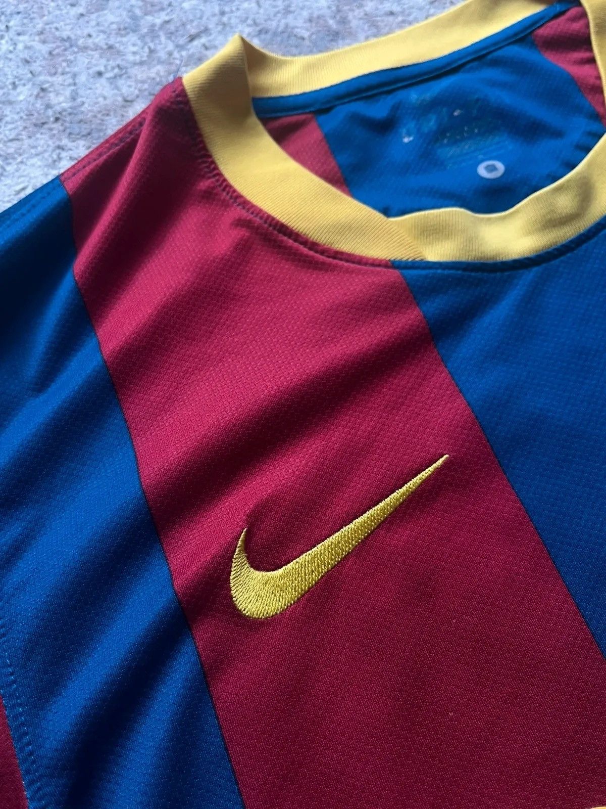 Nike Nike Messi #10 Made in Thailand 2010 Rare T-Shirt Dri-Fit Size US M / EU 48-50 / 2 - 4 Thumbnail