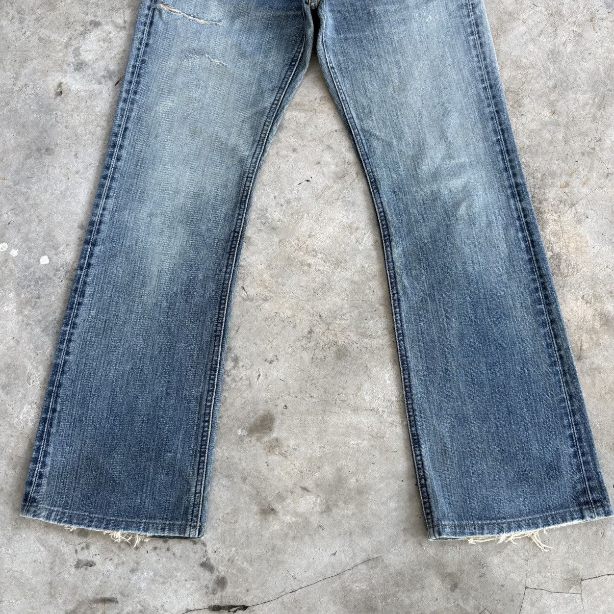 Lee W30x29.5 Vintage Lee Flare Faded Ripped Denim Jean Pants Size US 31 - 4 Thumbnail
