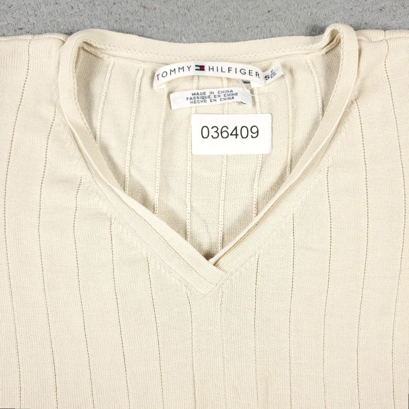 Tommy Hilfiger Tommy Hilfiger Women's T-Shirt Small Beige Long Sleeve Pullover Casual Crew Neck Size S / US 4 / IT 40 - 2 Thumbnail