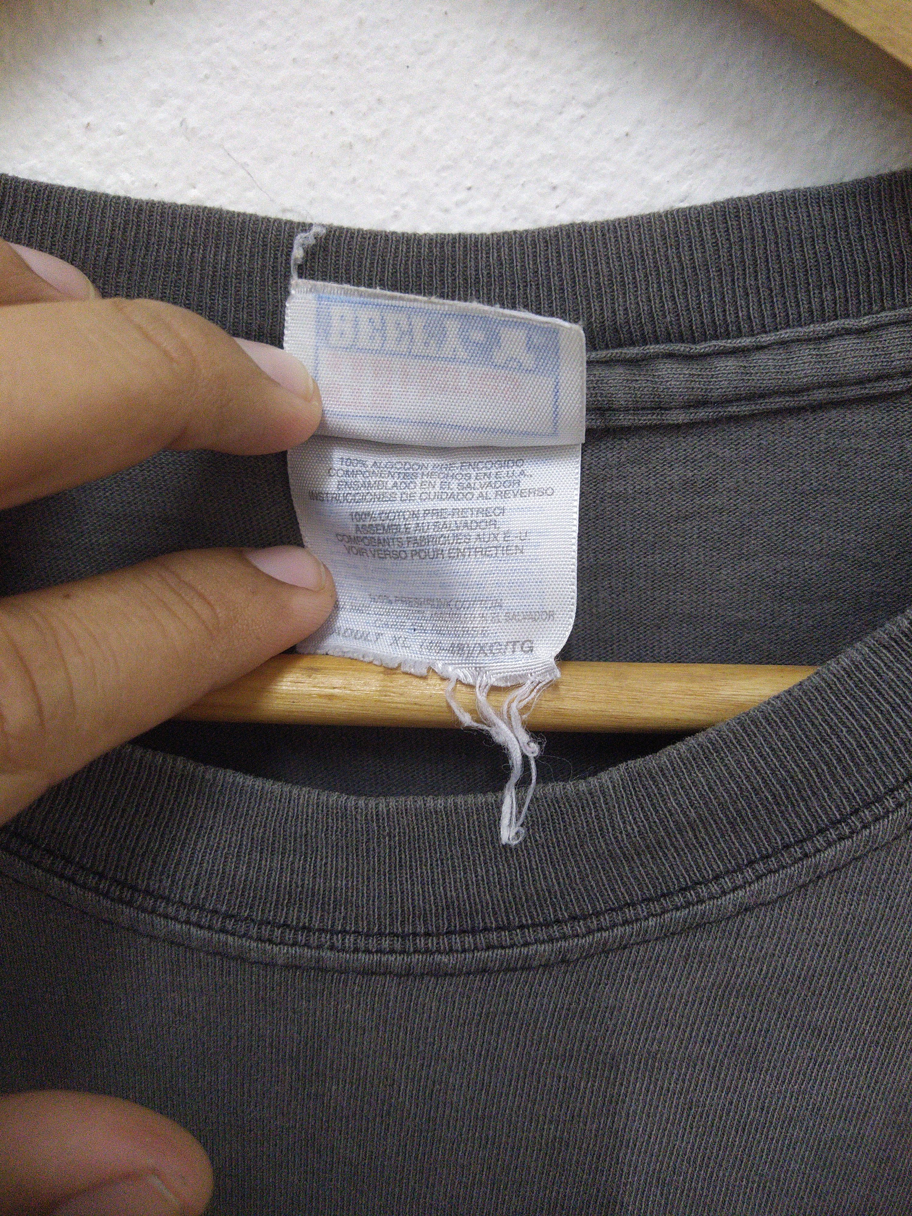 REEF Vintage 90s REEF Surfboards T-Shirt Hanes Beefy-T Fade Size US XL / EU 56 / 4 - 8 Thumbnail