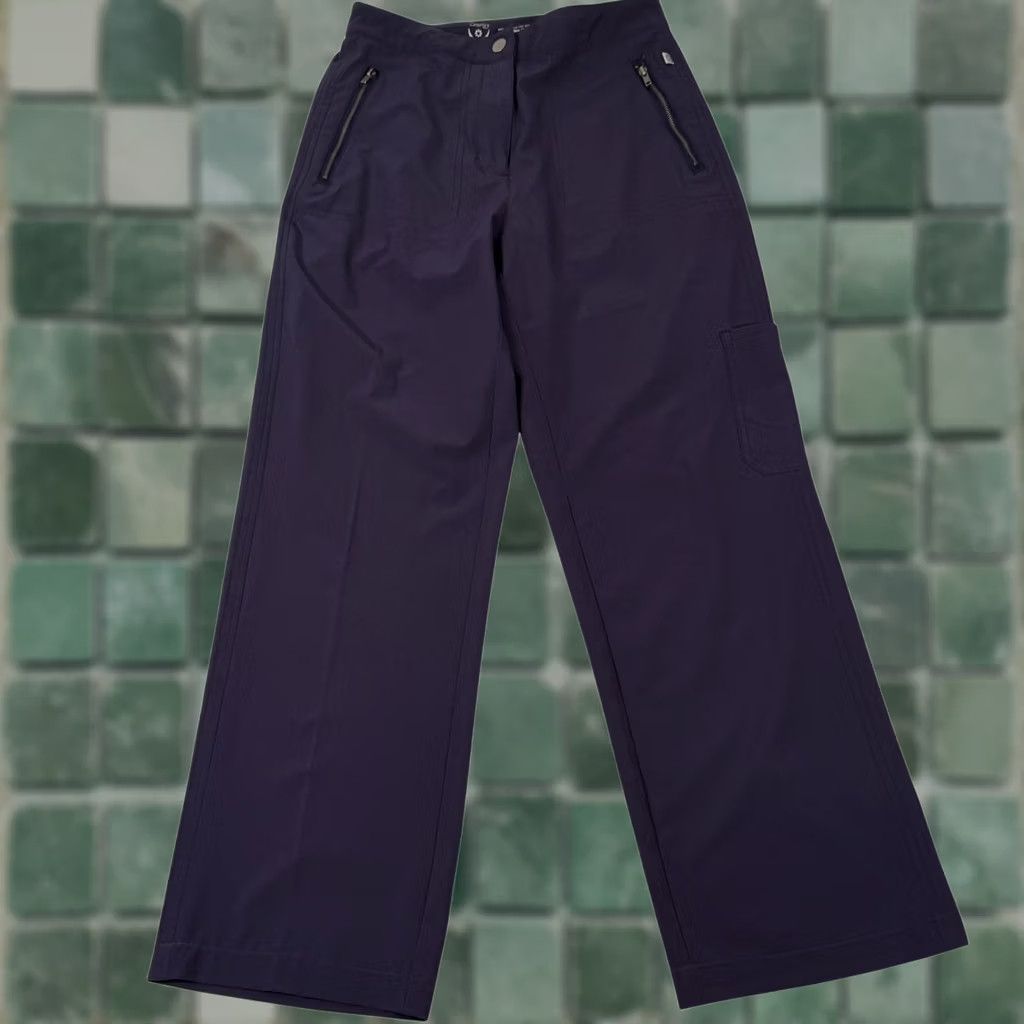 Vintage Chicos Zenergy Pants Womens Small Regular 4 Purple Cargo Zip Pocket Travel Workwear Zip Front Flex Inseam 27 Mens? Size 27" / US 4 / IT 40 - 1 Thumbnail