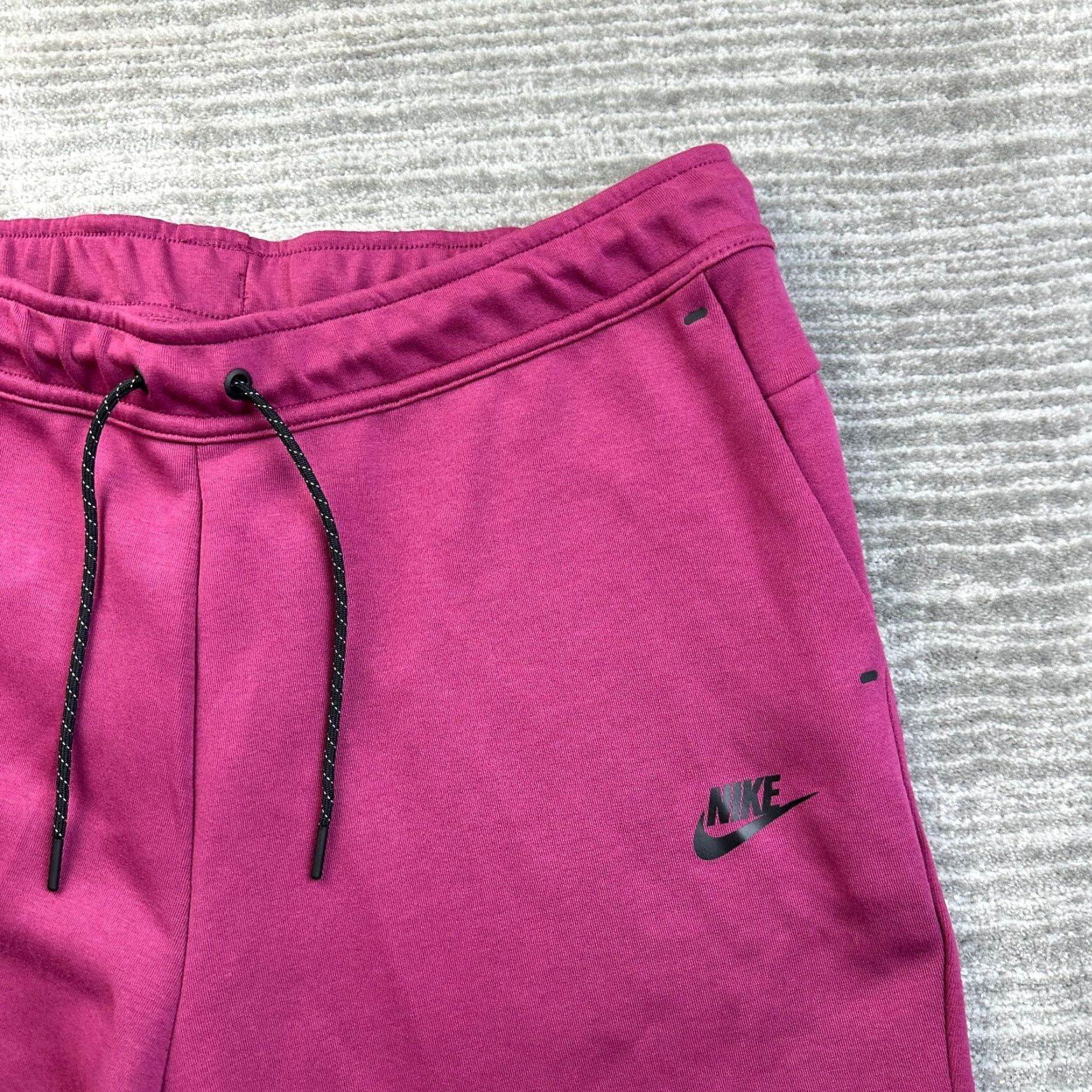 Nike Nike Tech Fleece Shorts Sportswear Men XL Purple Size US 36 / EU 52 - 2 Thumbnail