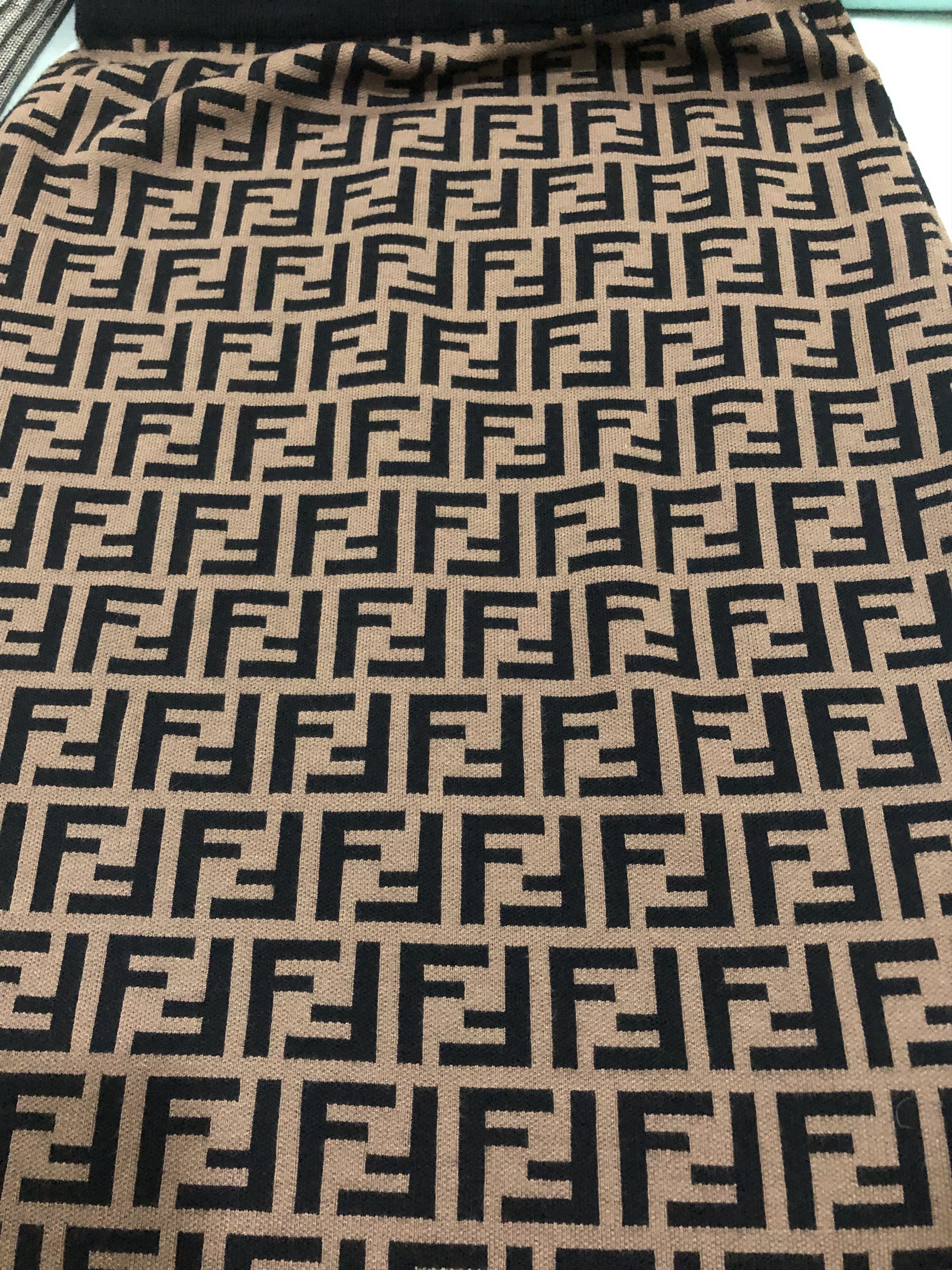 Fendi Fendi Monogram Stretchable Midi Skirt Size 27" / US 4 / IT 40 - 4 Thumbnail