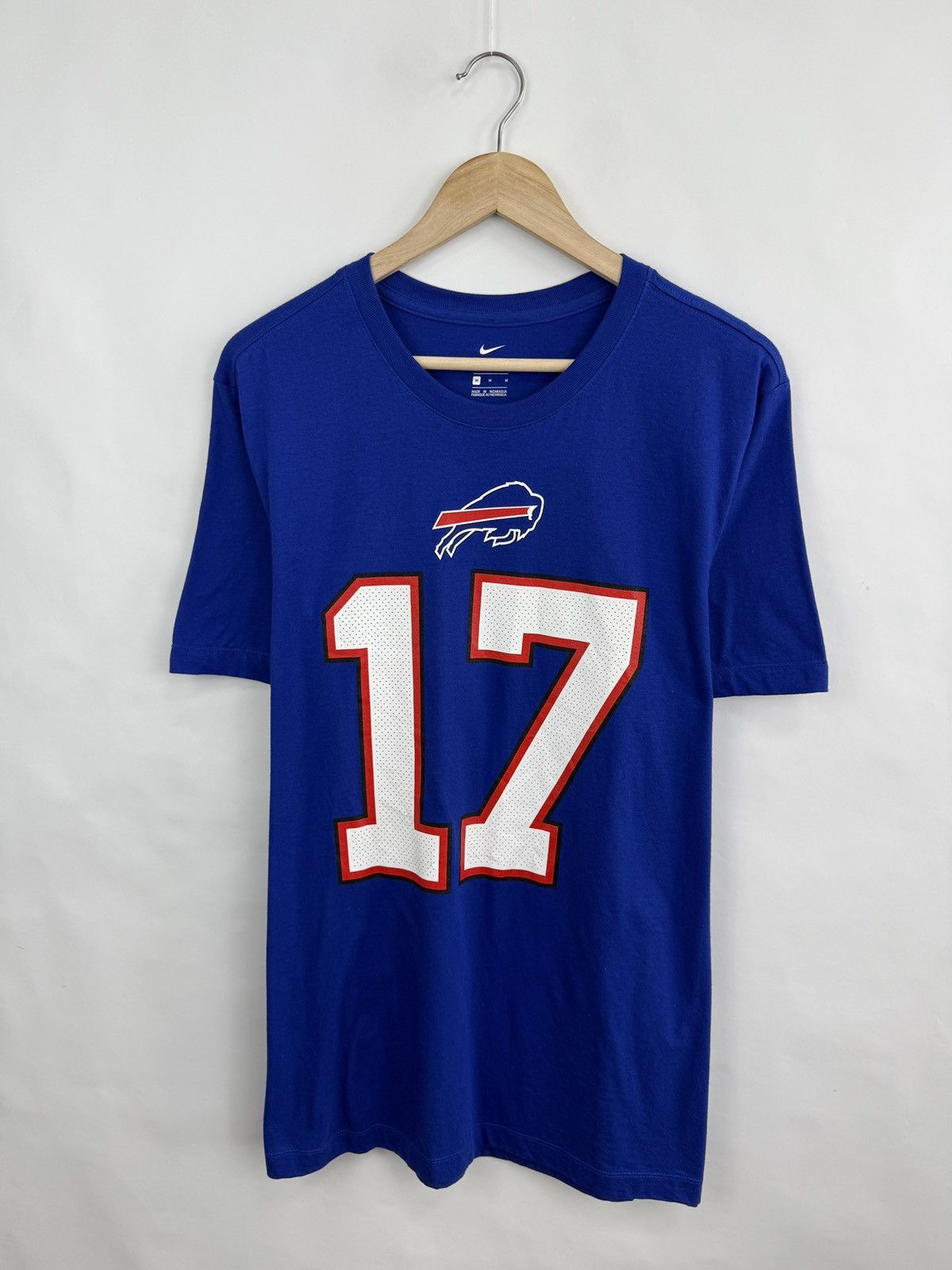 Nike 🏈🇺🇸 Nike Josh Allen Buffalo Bills #17 NFL Football T-Shirt Size US M / EU 48-50 / 2 - 5 Thumbnail
